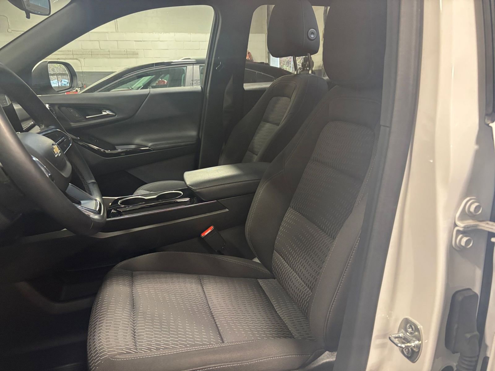 Thumbnail: 2025 Chevrolet Equinox - 35