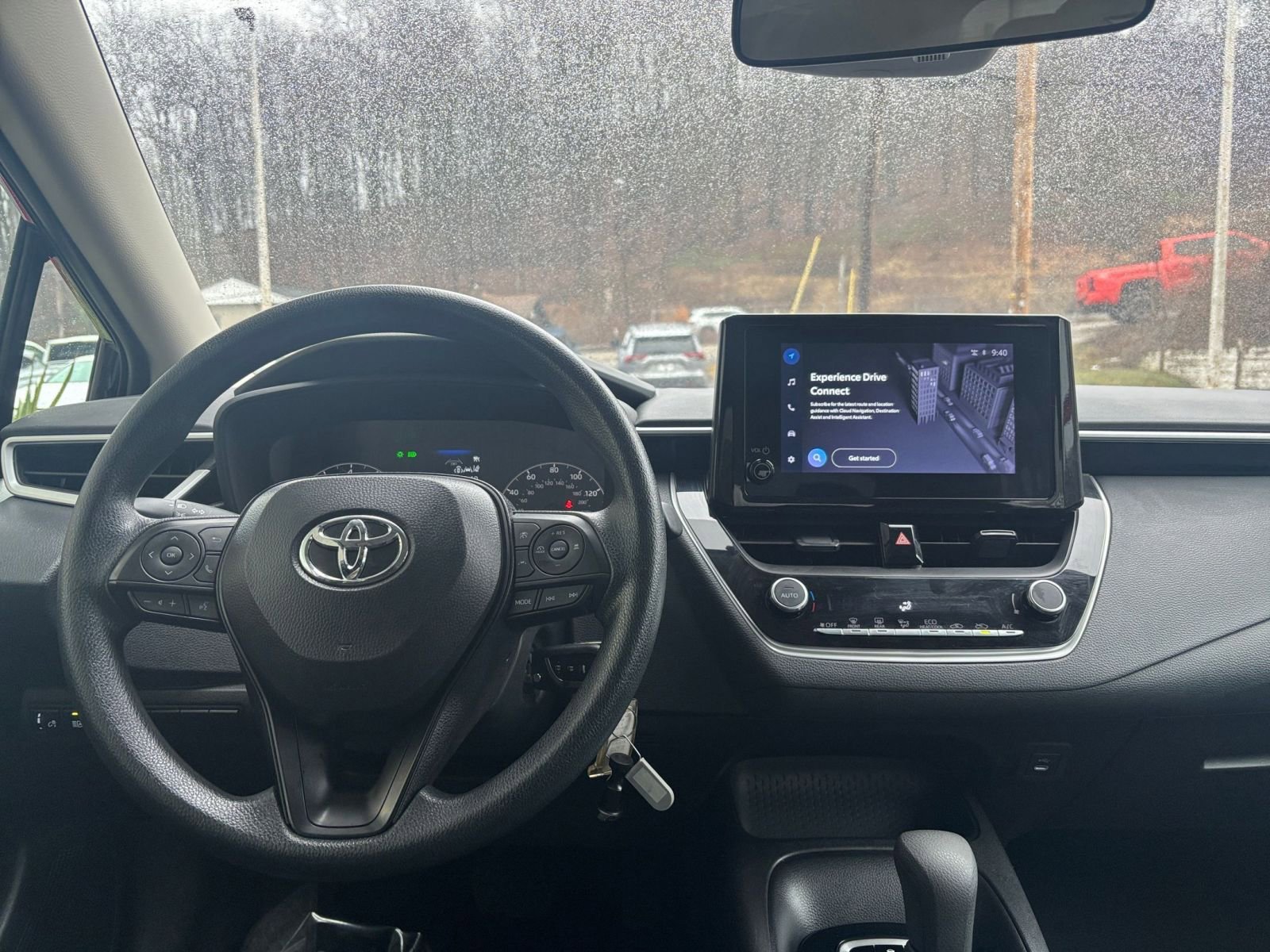 Thumbnail: 2025 Toyota Corolla - 33