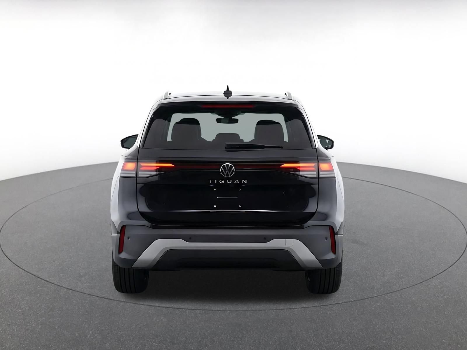 Thumbnail: 2026 Volkswagen Tiguan - 6
