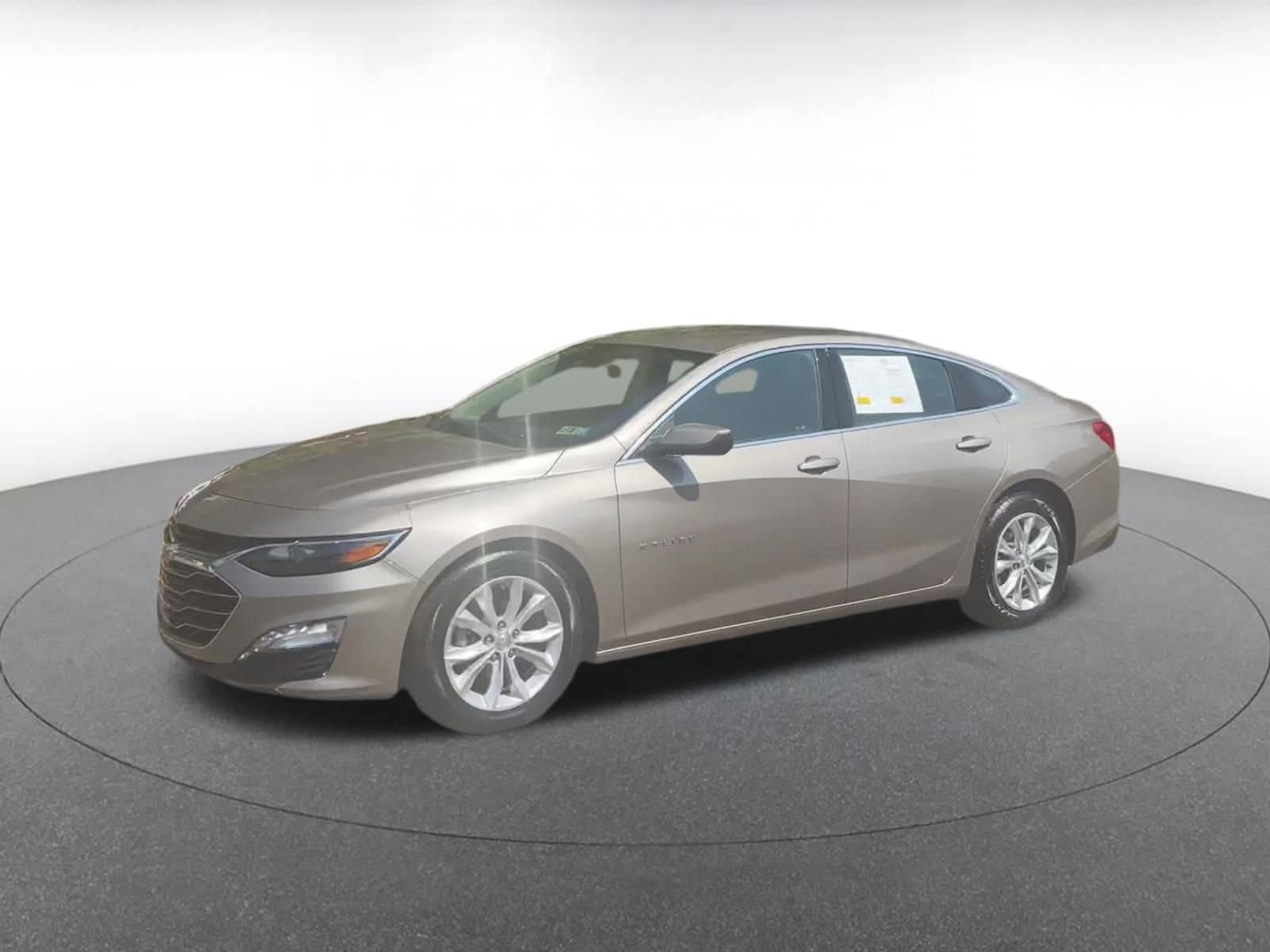 Thumbnail: 2023 Chevrolet Malibu - 8