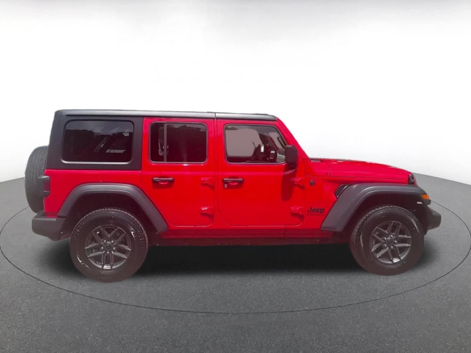 Thumbnail: 2025 Jeep Wrangler - 15