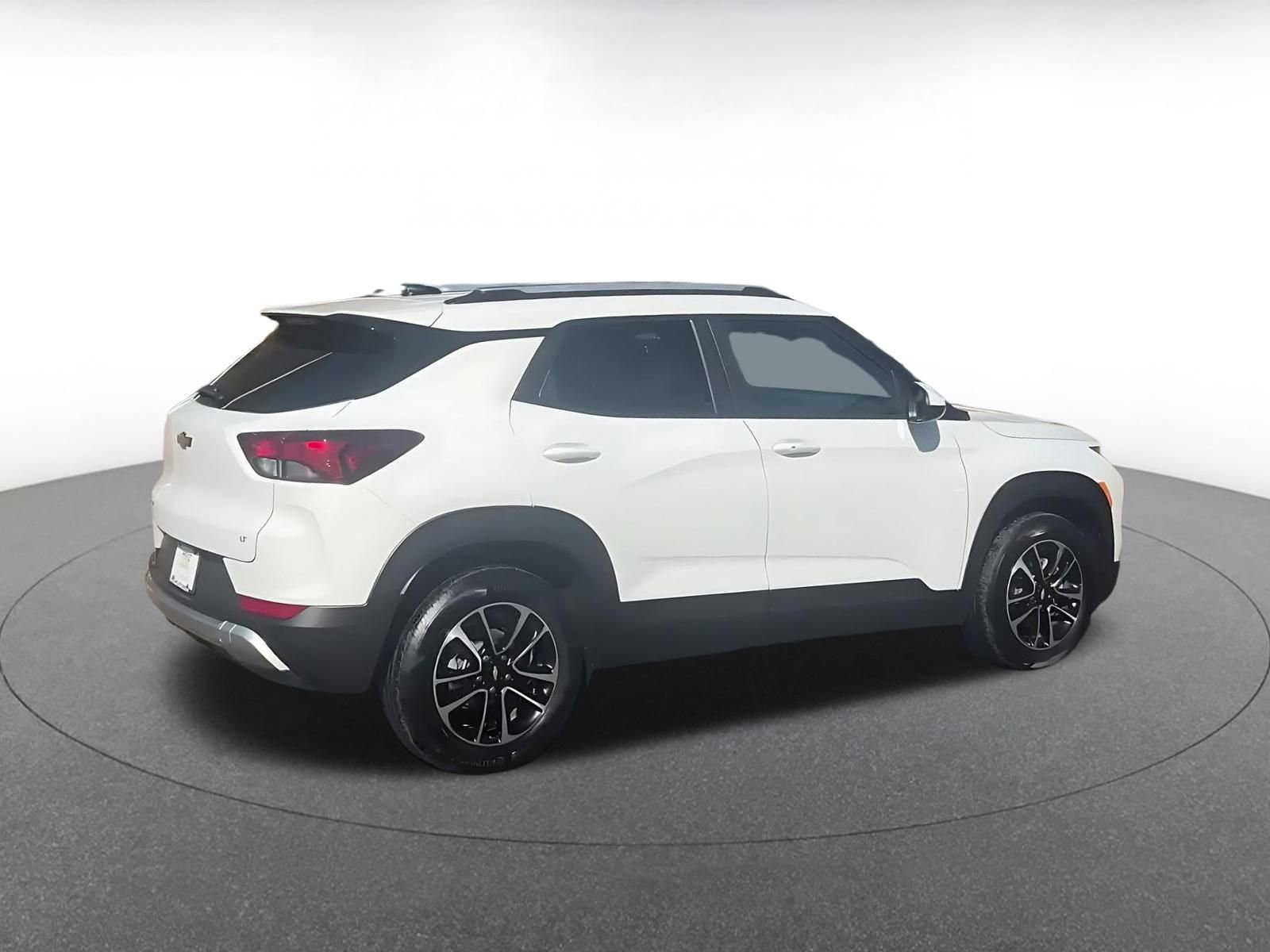 Thumbnail: 2025 Chevrolet TrailBlazer - 14