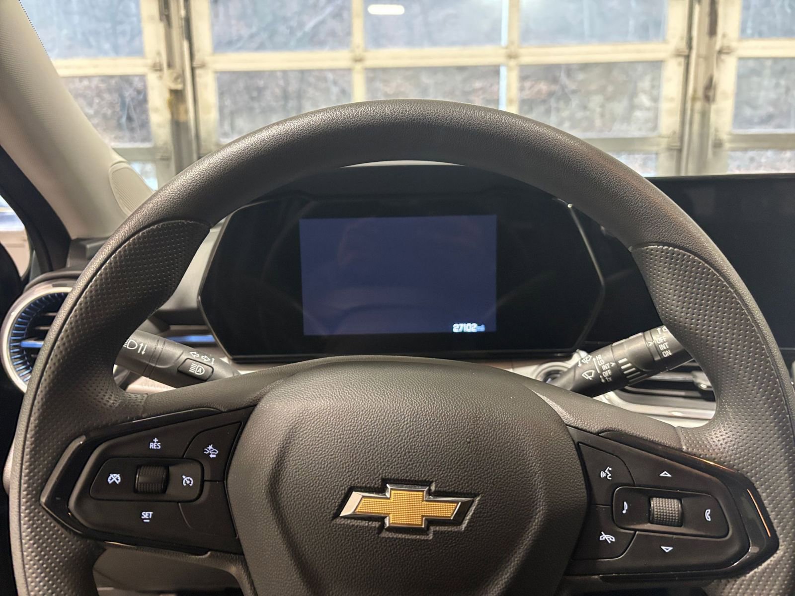 Thumbnail: 2025 Chevrolet Trax - 25