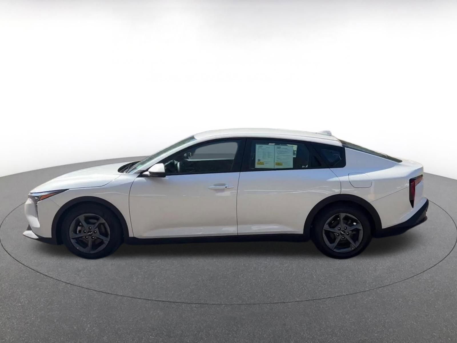Thumbnail: 2025 Kia K4 - 9