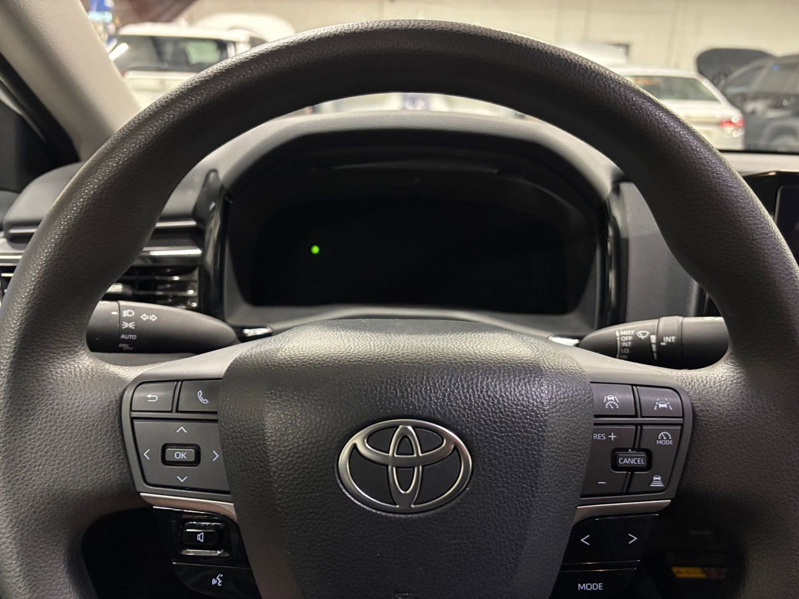 Thumbnail: 2025 Toyota Camry - 27