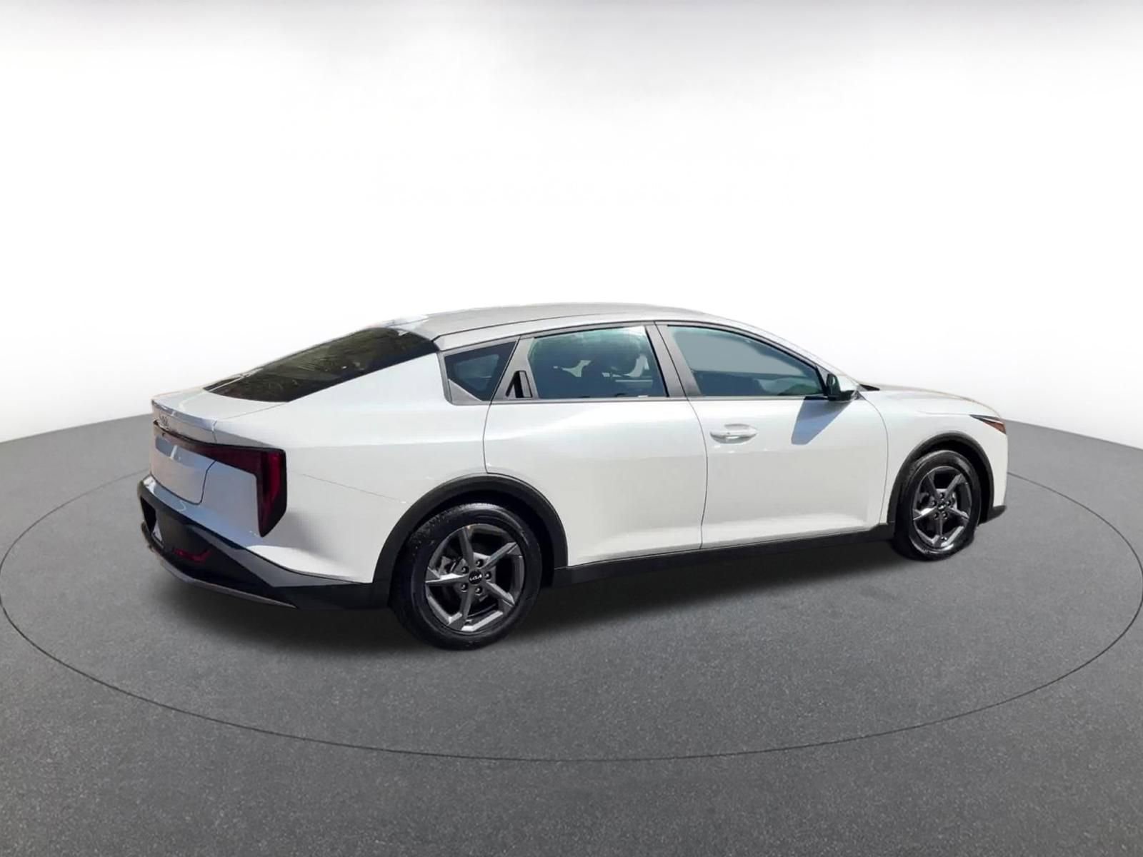 Thumbnail: 2025 Kia K4 - 14
