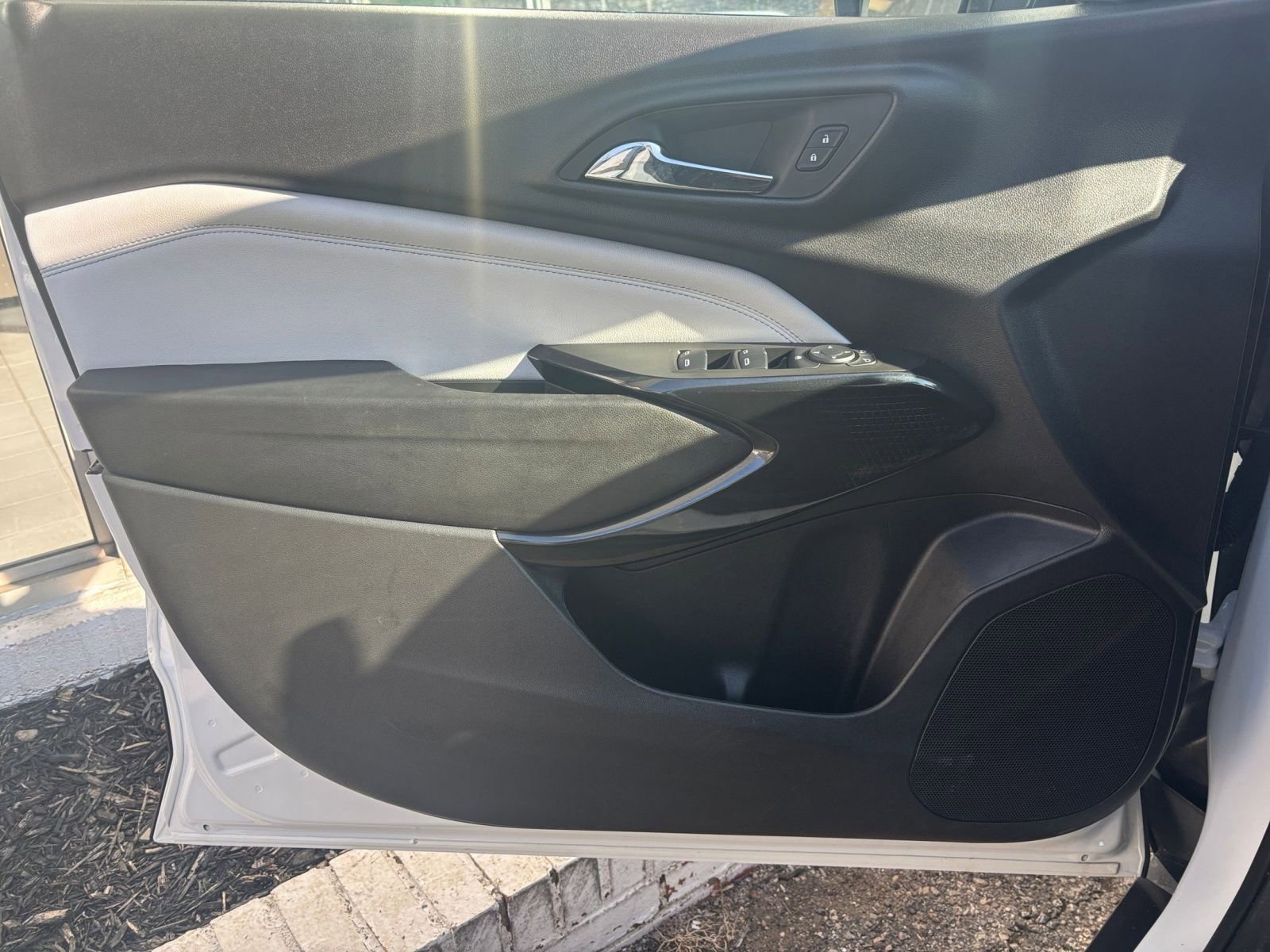 Thumbnail: 2025 Chevrolet Trax - 18