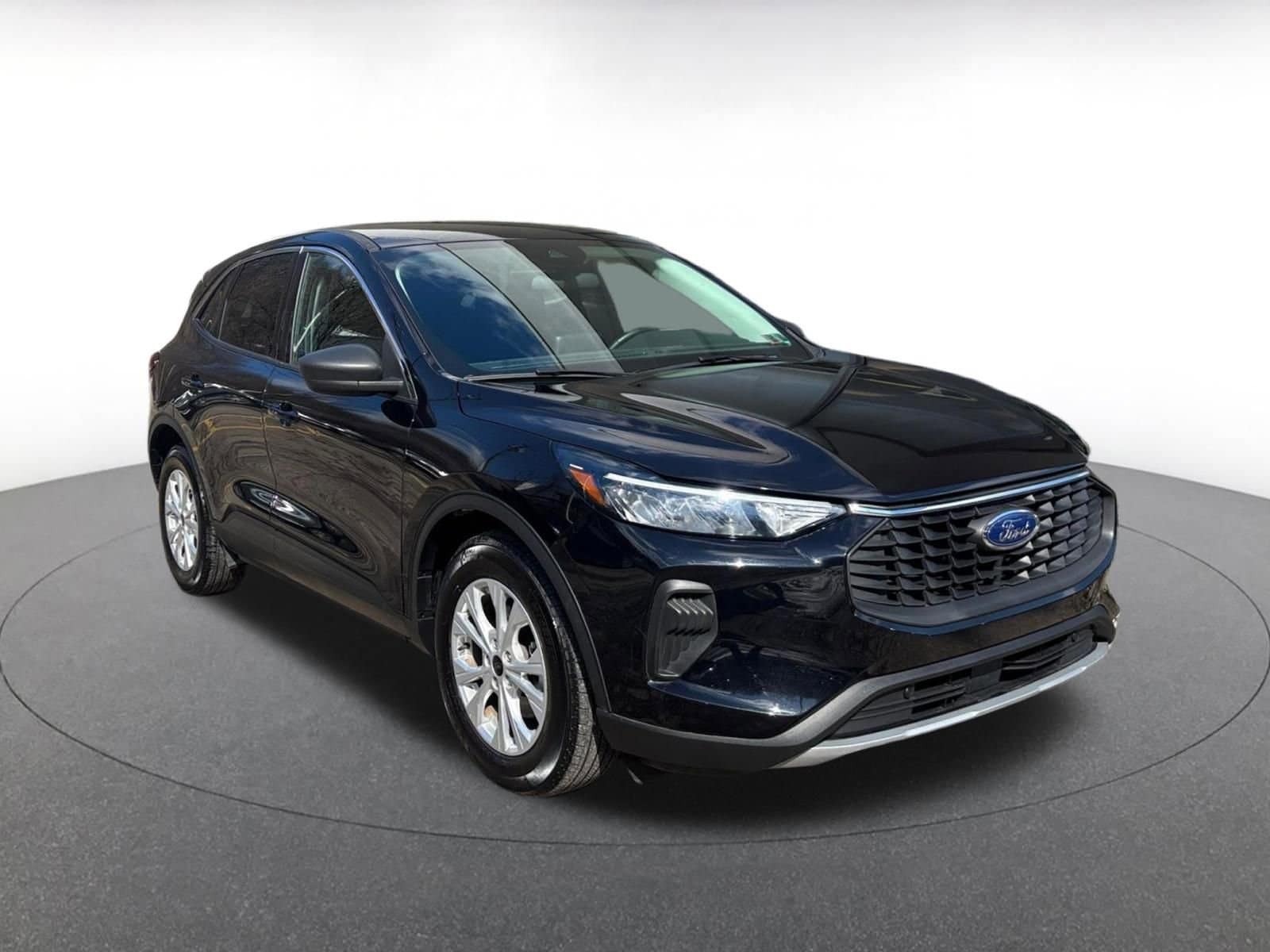 Thumbnail: 2024 Ford Escape - 1