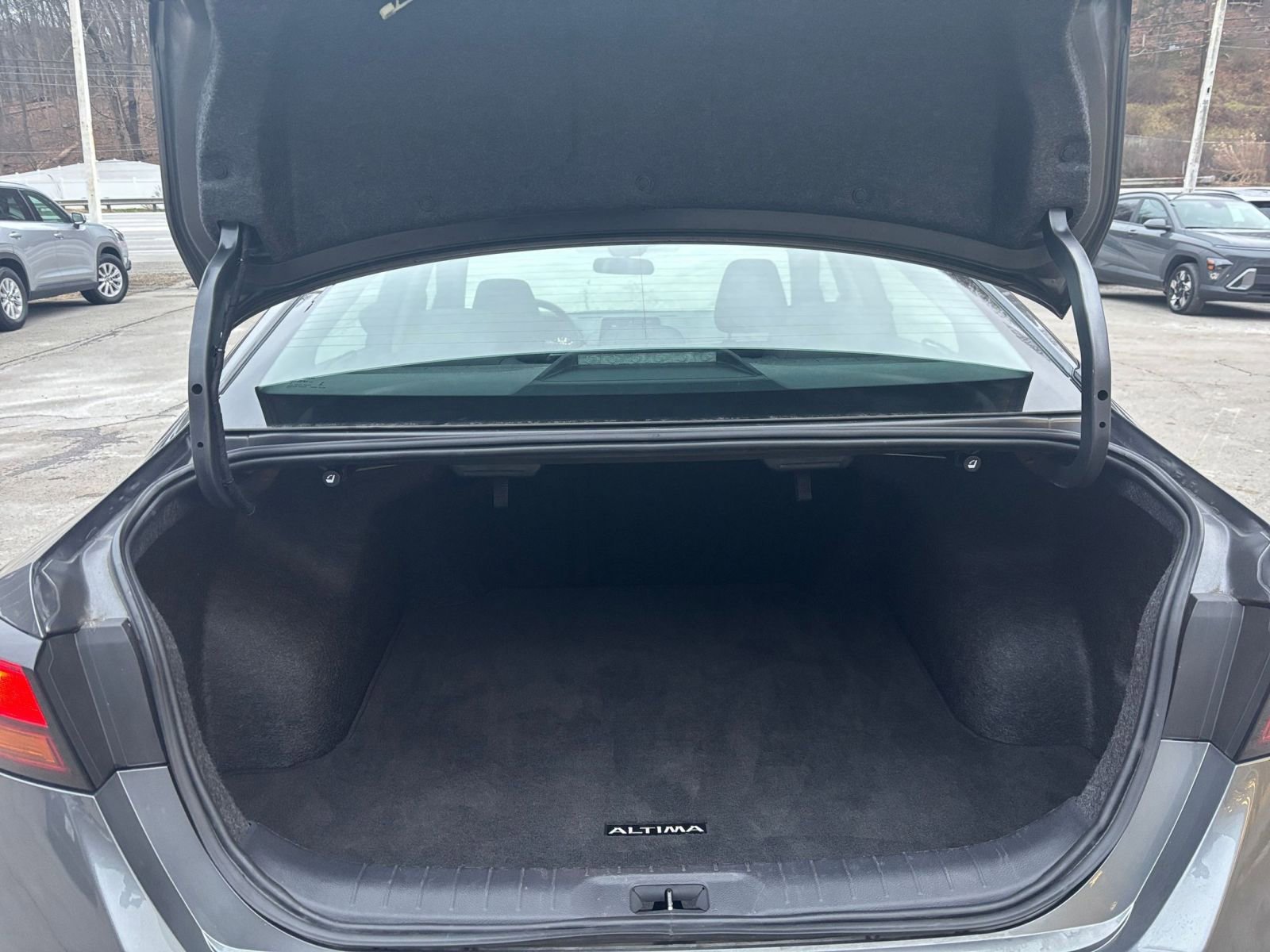 Thumbnail: 2025 Nissan Altima - 31