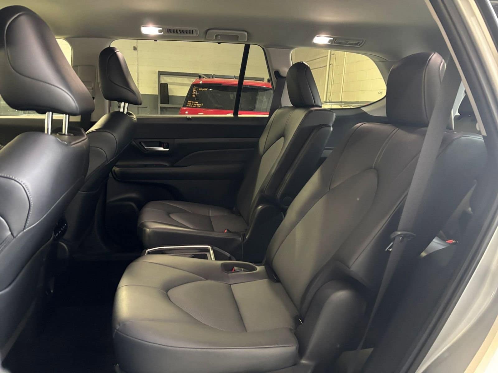 Thumbnail: 2025 Toyota Grand Highlander - 28