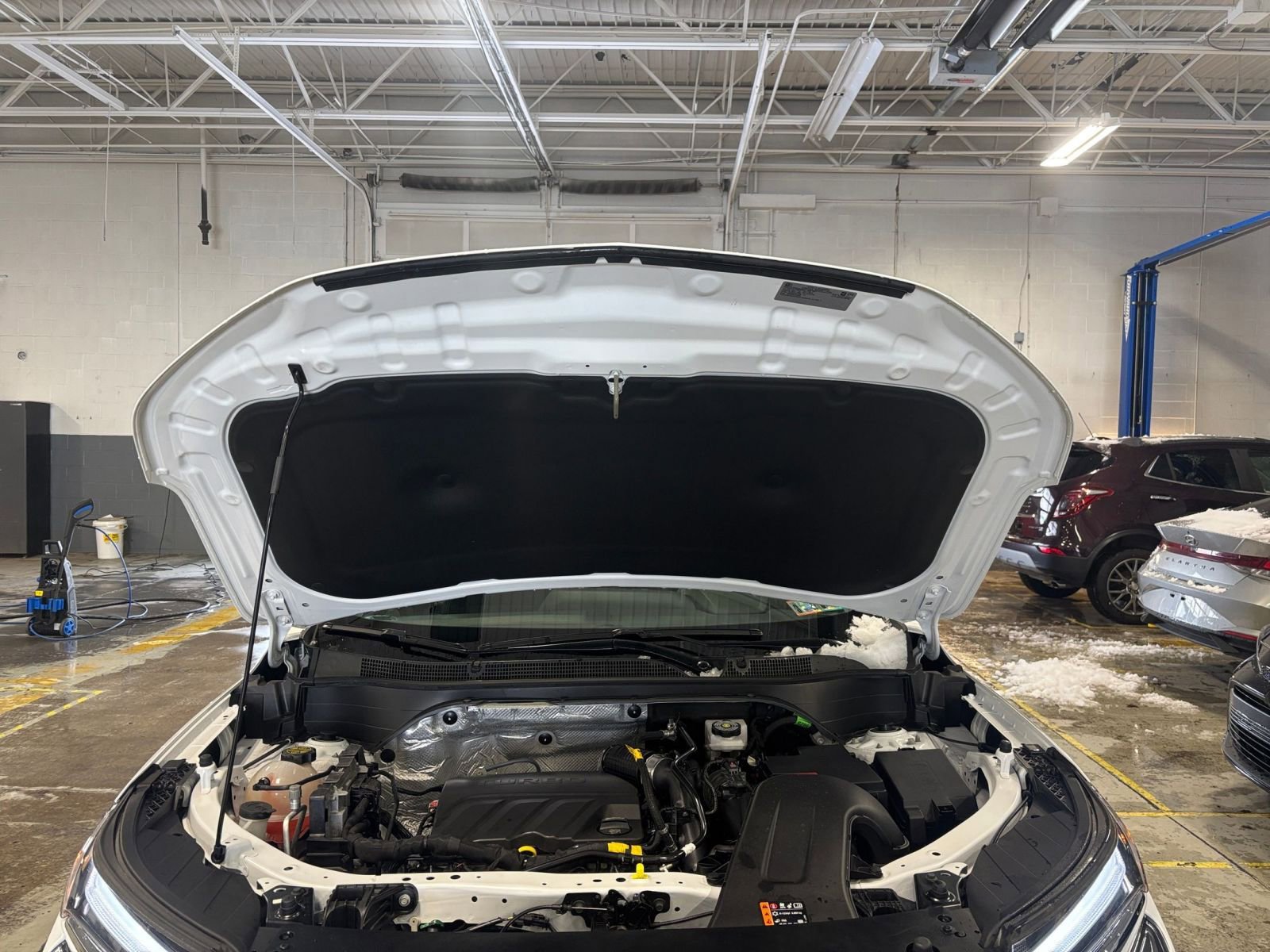 Thumbnail: 2025 Chevrolet Trax - 32