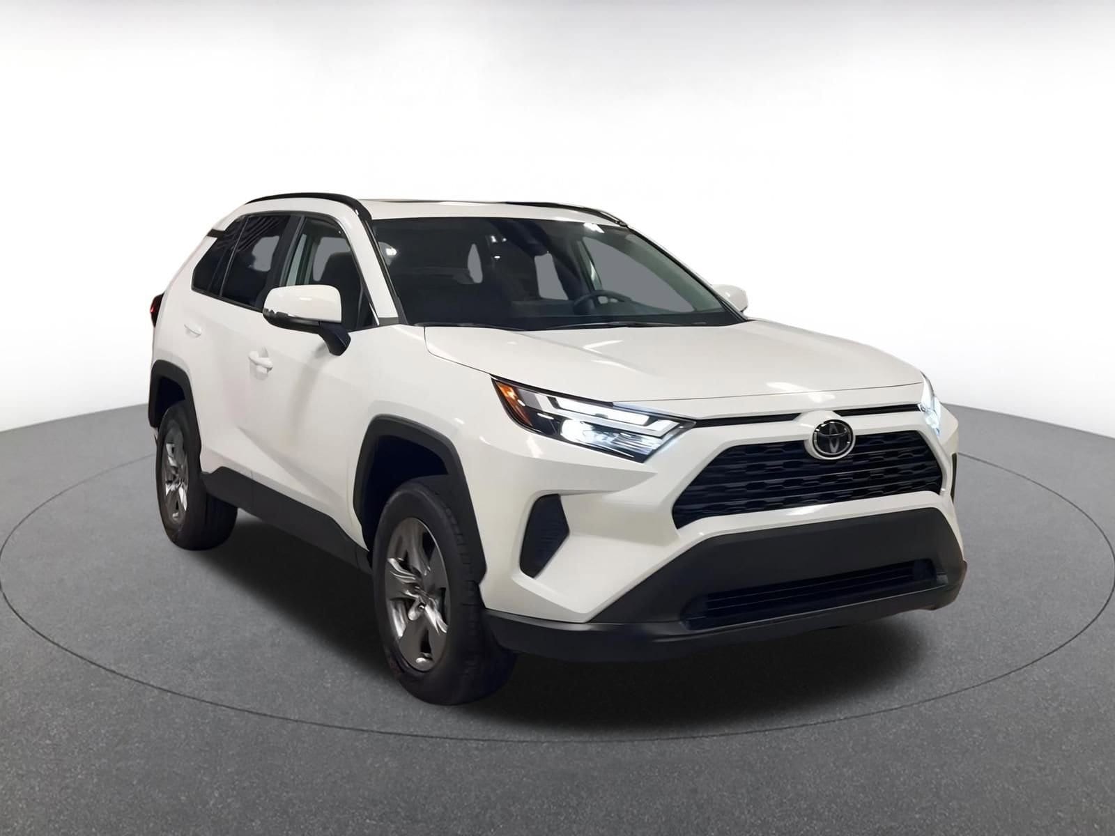 Thumbnail: 2025 Toyota RAV4 - 3