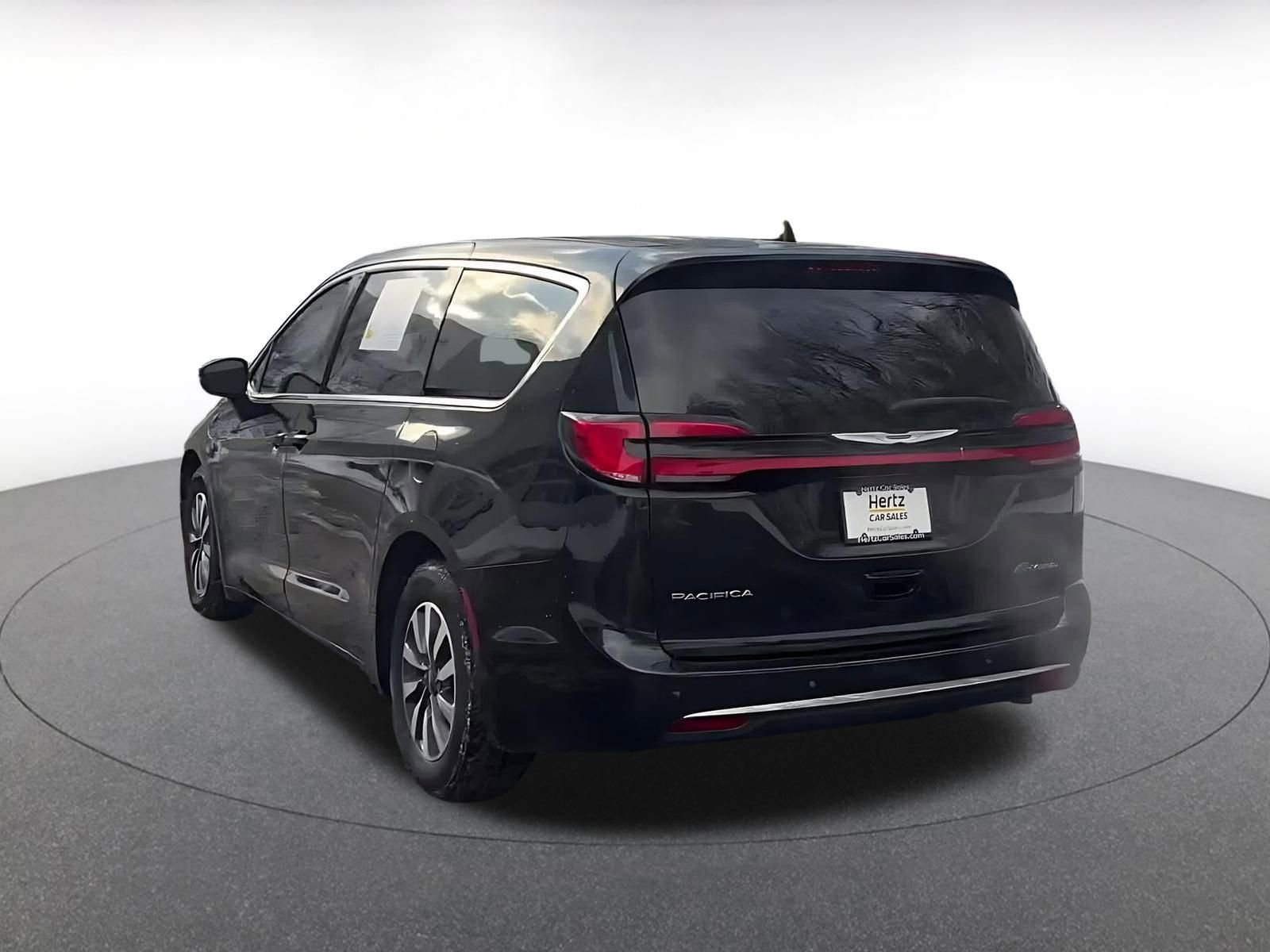 Thumbnail: 2023 Chrysler Pacifica - 11