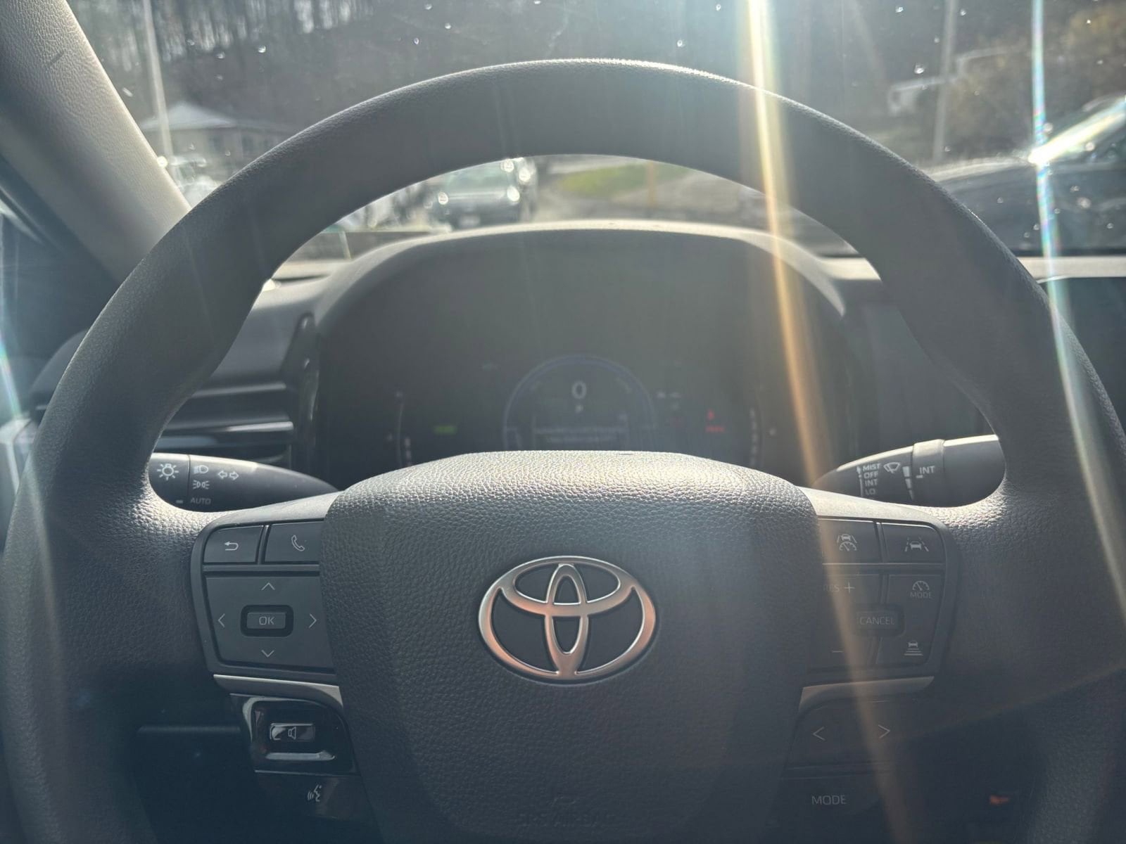 Thumbnail: 2025 Toyota Camry - 27