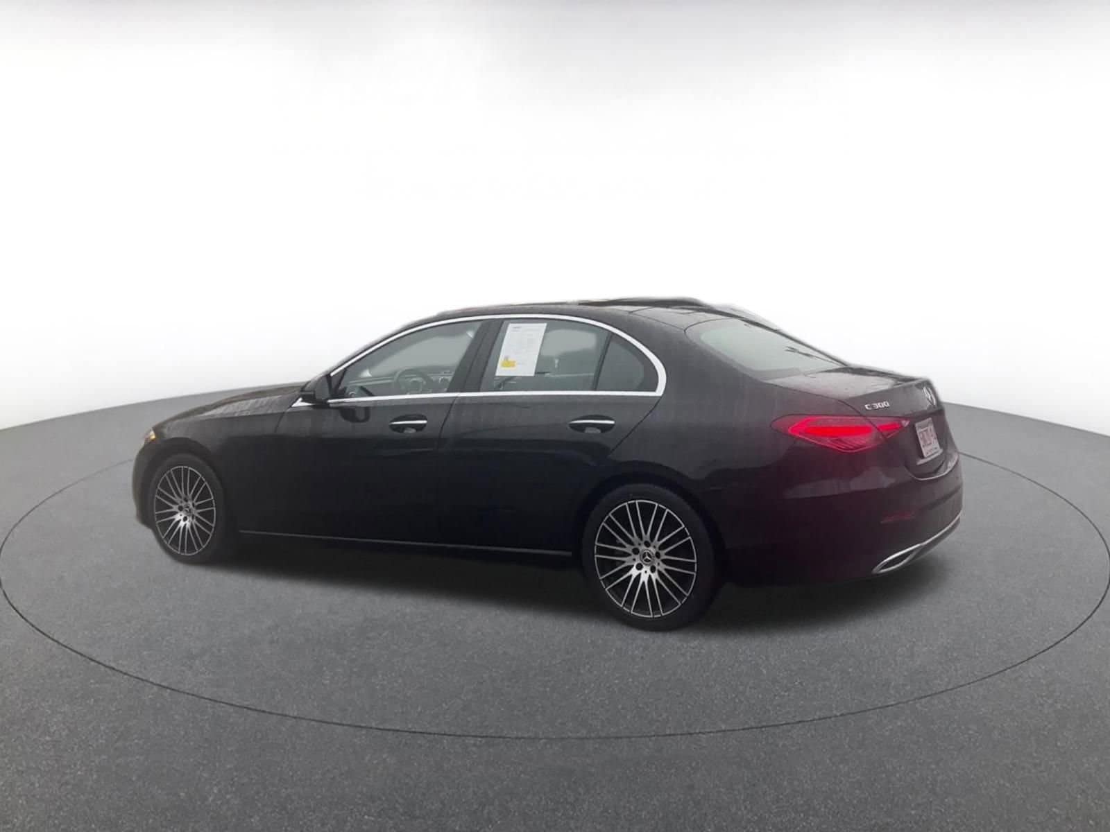 Thumbnail: 2024 Mercedes-Benz C-Class - 10