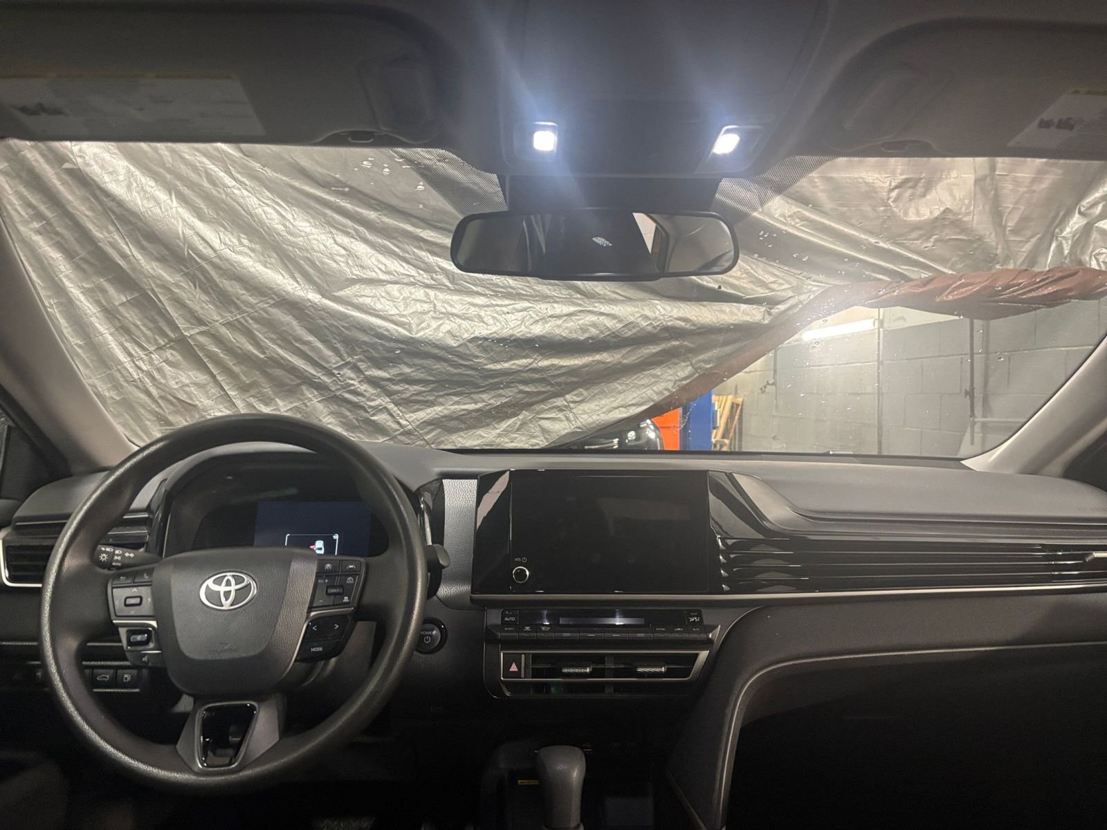 Thumbnail: 2025 Toyota Camry - 32