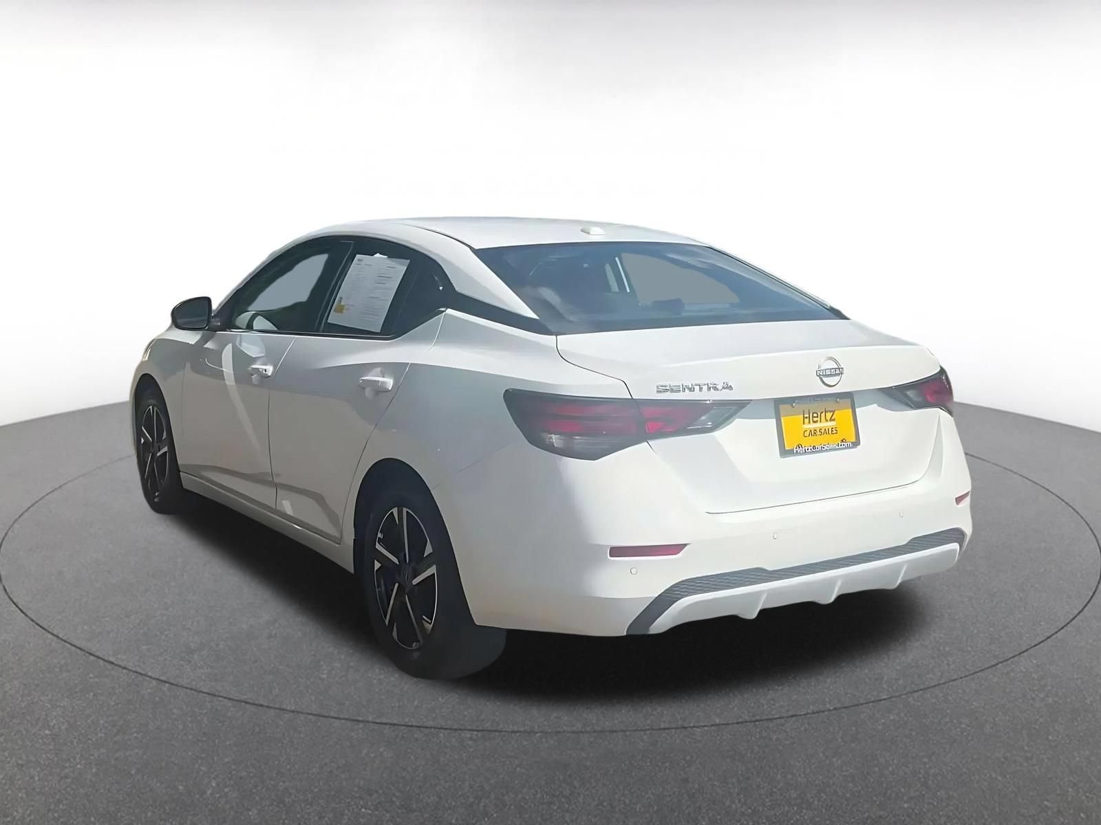 Thumbnail: 2025 Nissan Sentra - 9