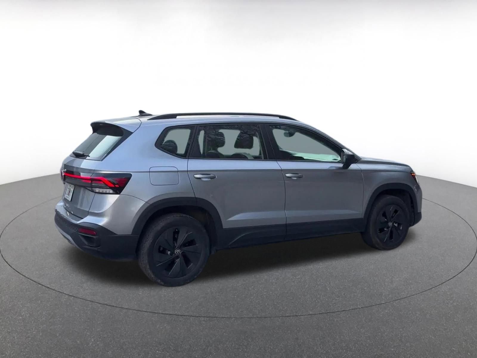 Thumbnail: 2025 Volkswagen Taos - 15