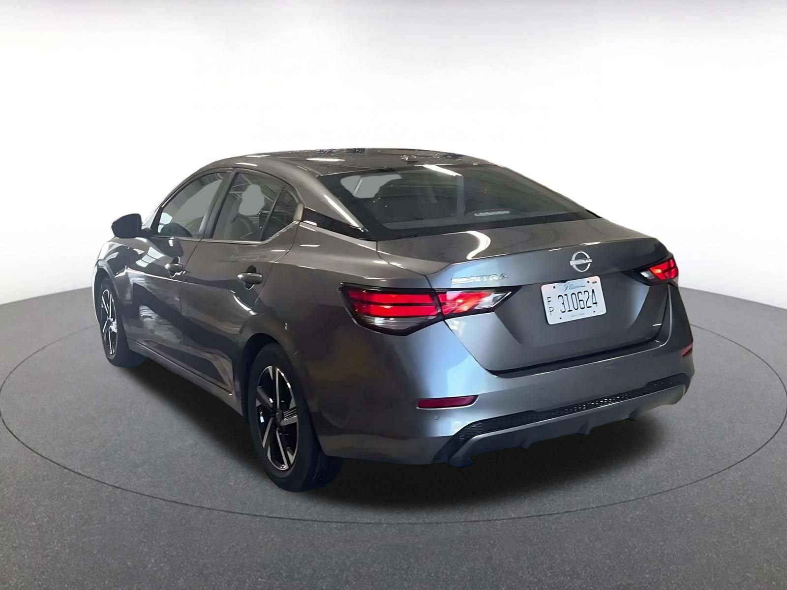 Thumbnail: 2025 Nissan Sentra - 10