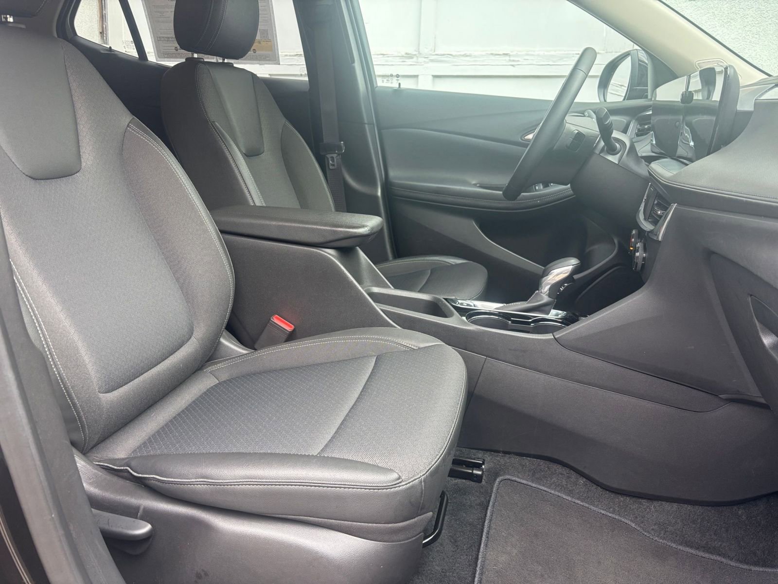 Thumbnail: 2025 Buick Encore GX - 27