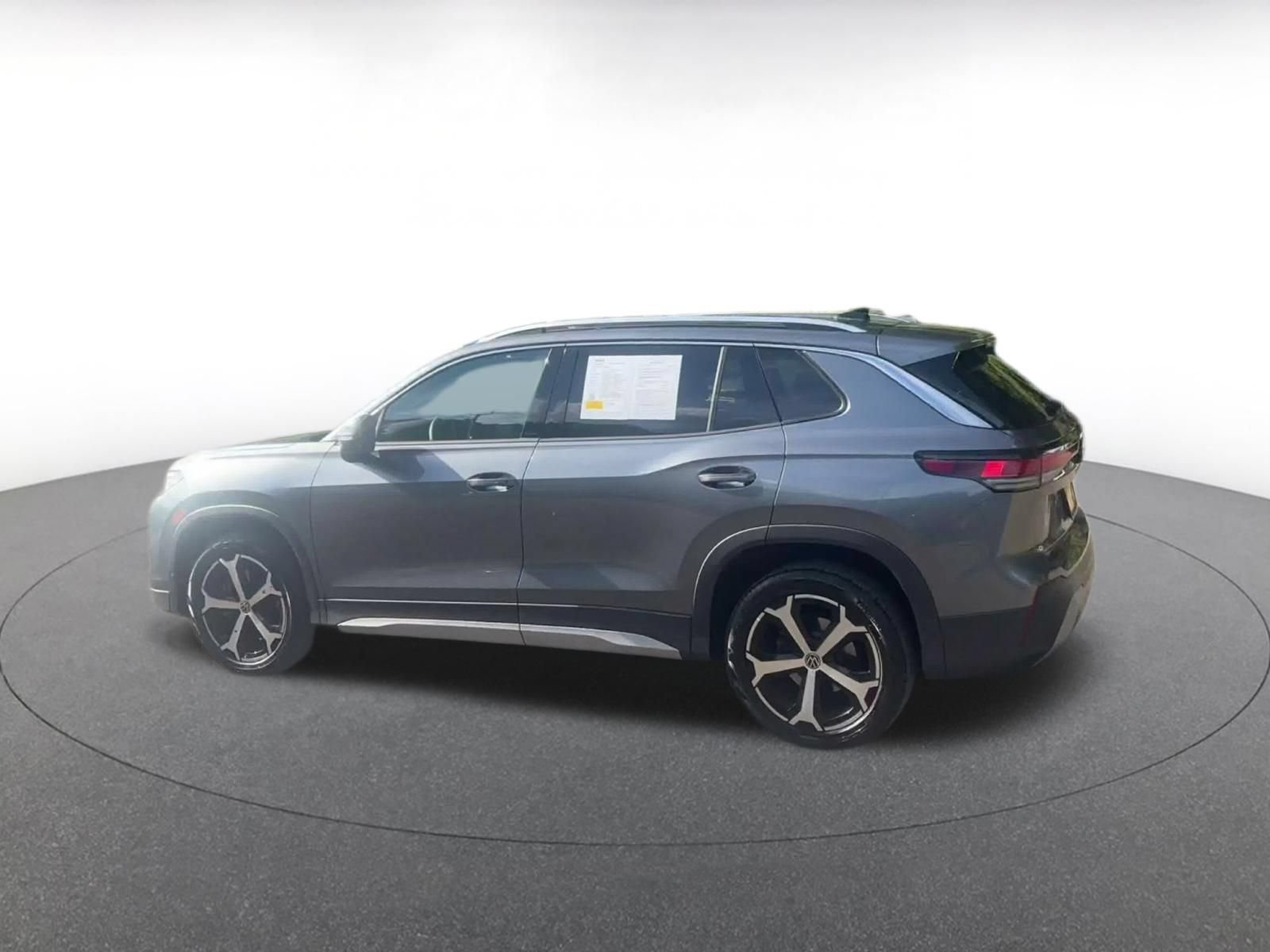 Thumbnail: 2026 Volkswagen Tiguan - 9