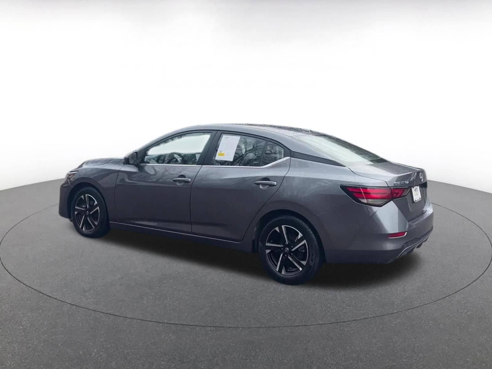 Thumbnail: 2025 Nissan Sentra - 10