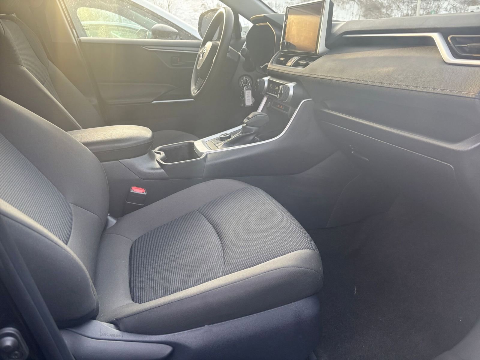 Thumbnail: 2025 Toyota RAV4 - 25