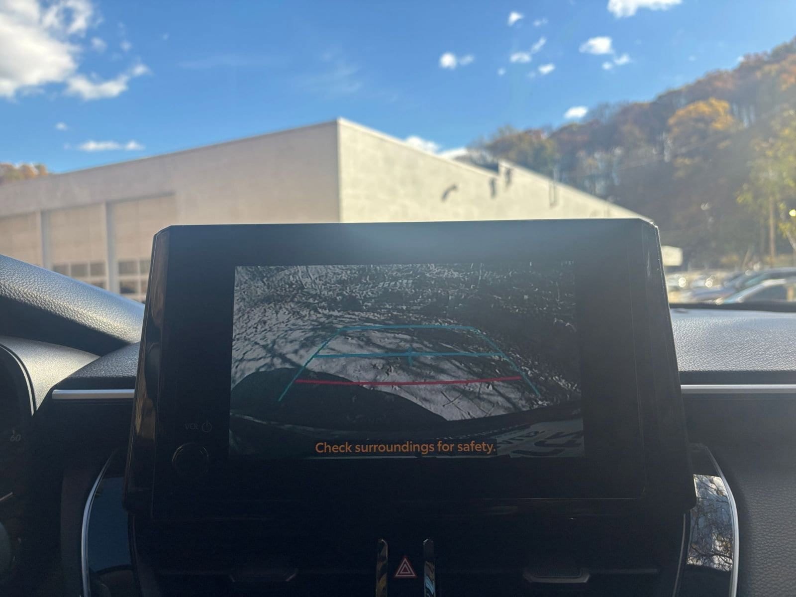 Thumbnail: 2025 Toyota Corolla Cross - 17