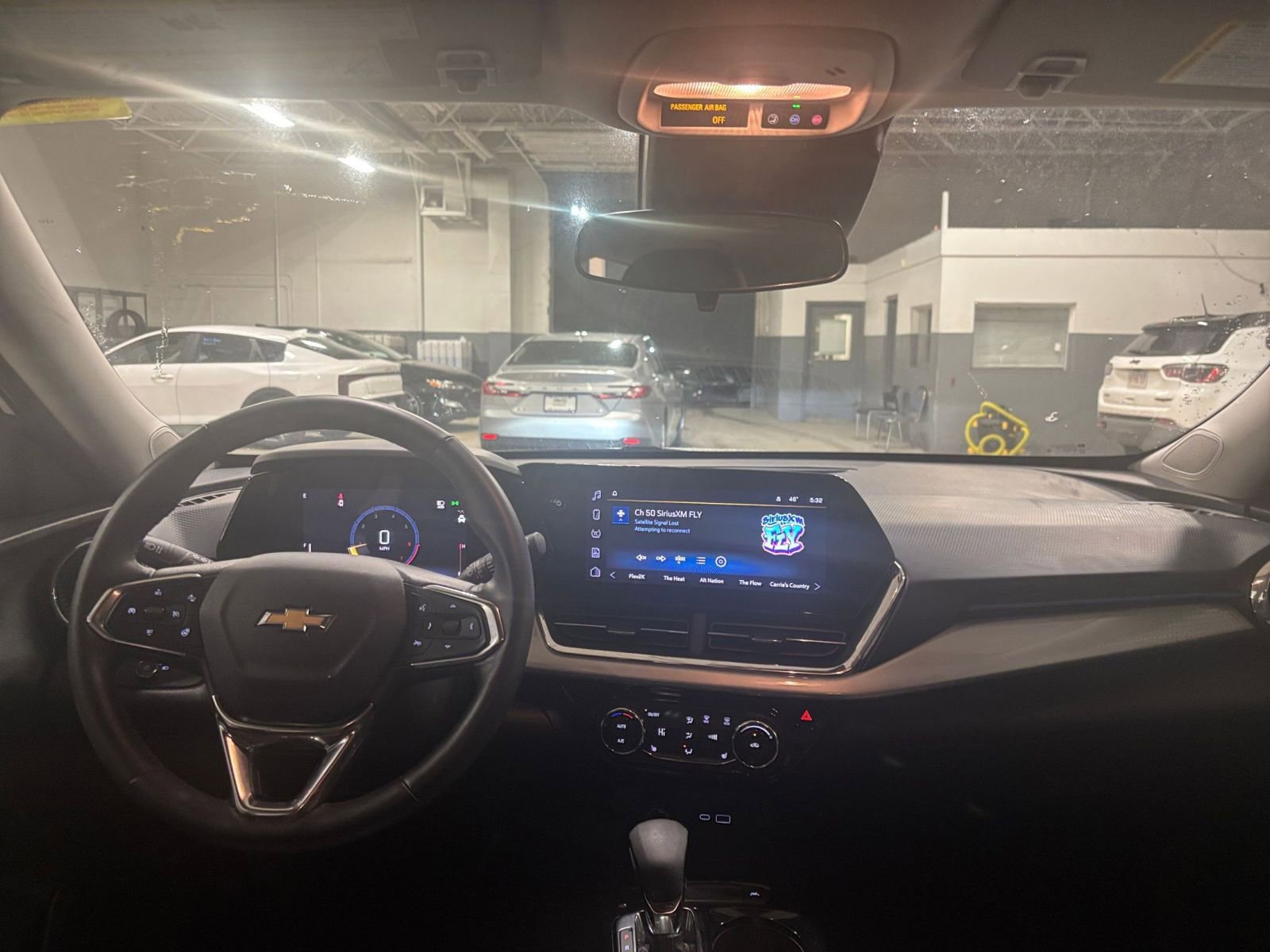 Thumbnail: 2025 Chevrolet Trax - 32