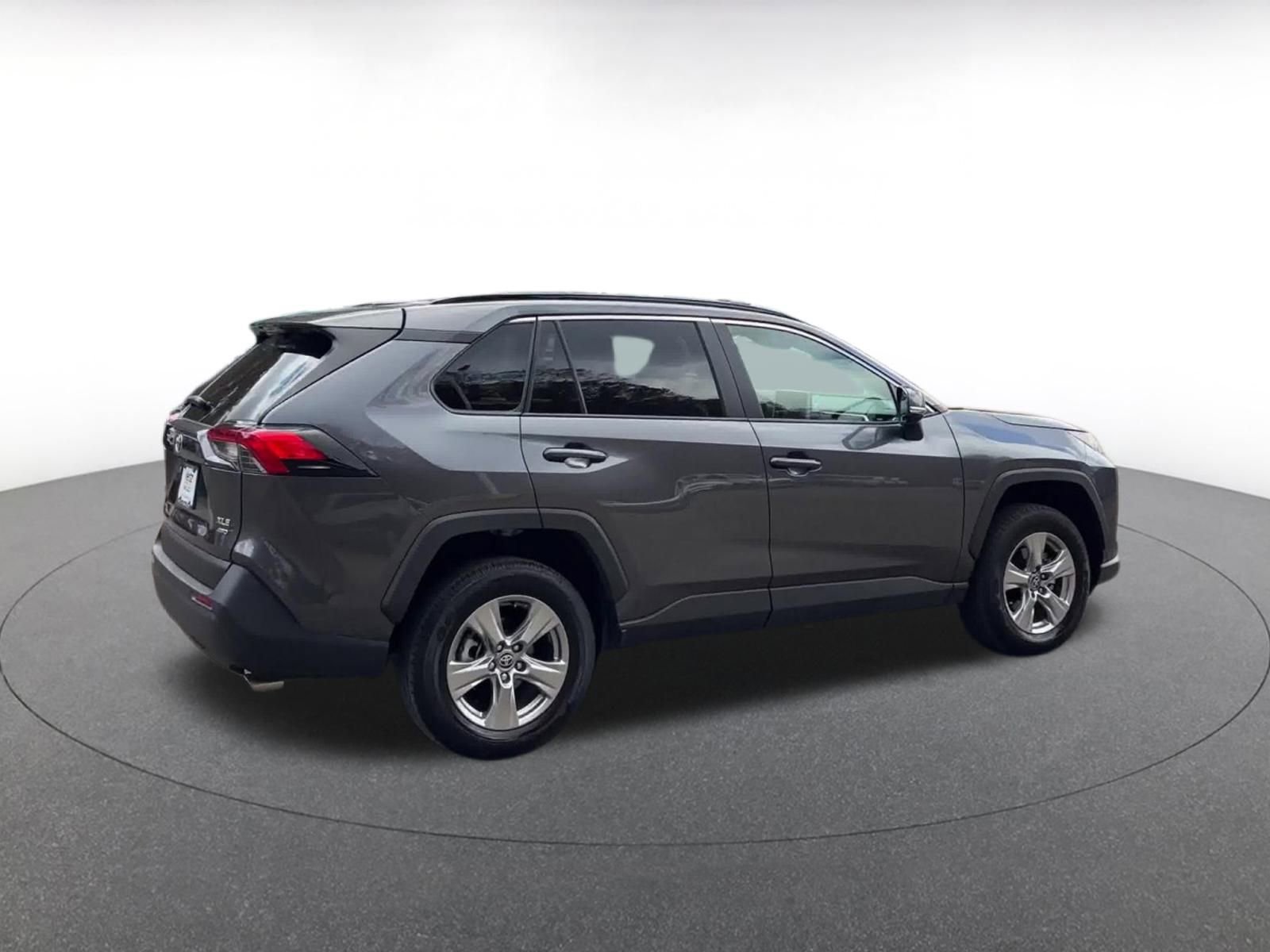 Thumbnail: 2025 Toyota RAV4 - 15