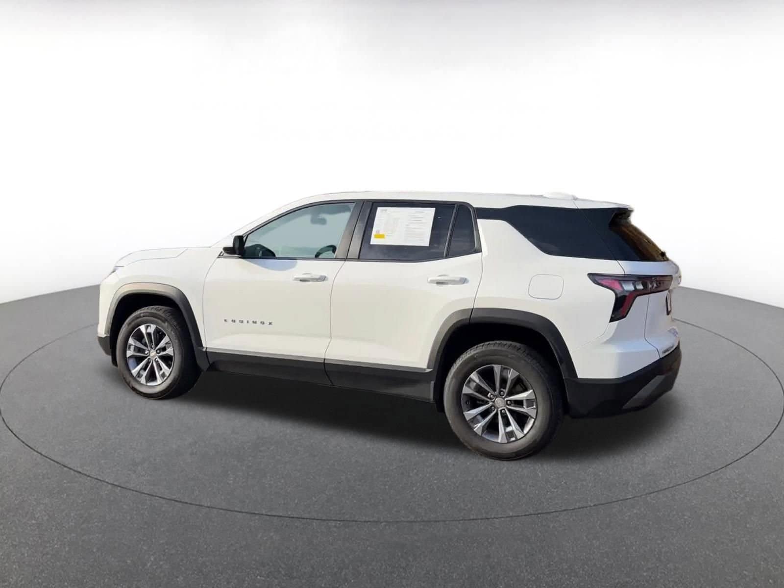 Thumbnail: 2025 Chevrolet Equinox - 10