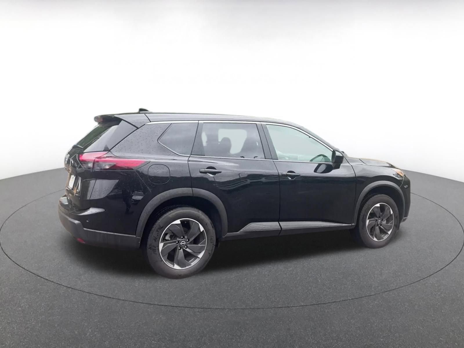 Thumbnail: 2025 Nissan Rogue - 15