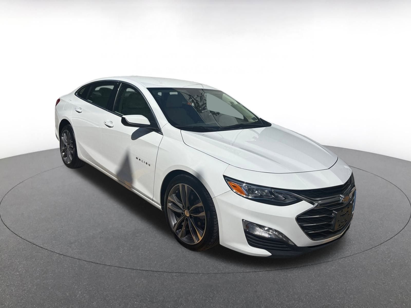 Thumbnail: 2024 Chevrolet Malibu - 1