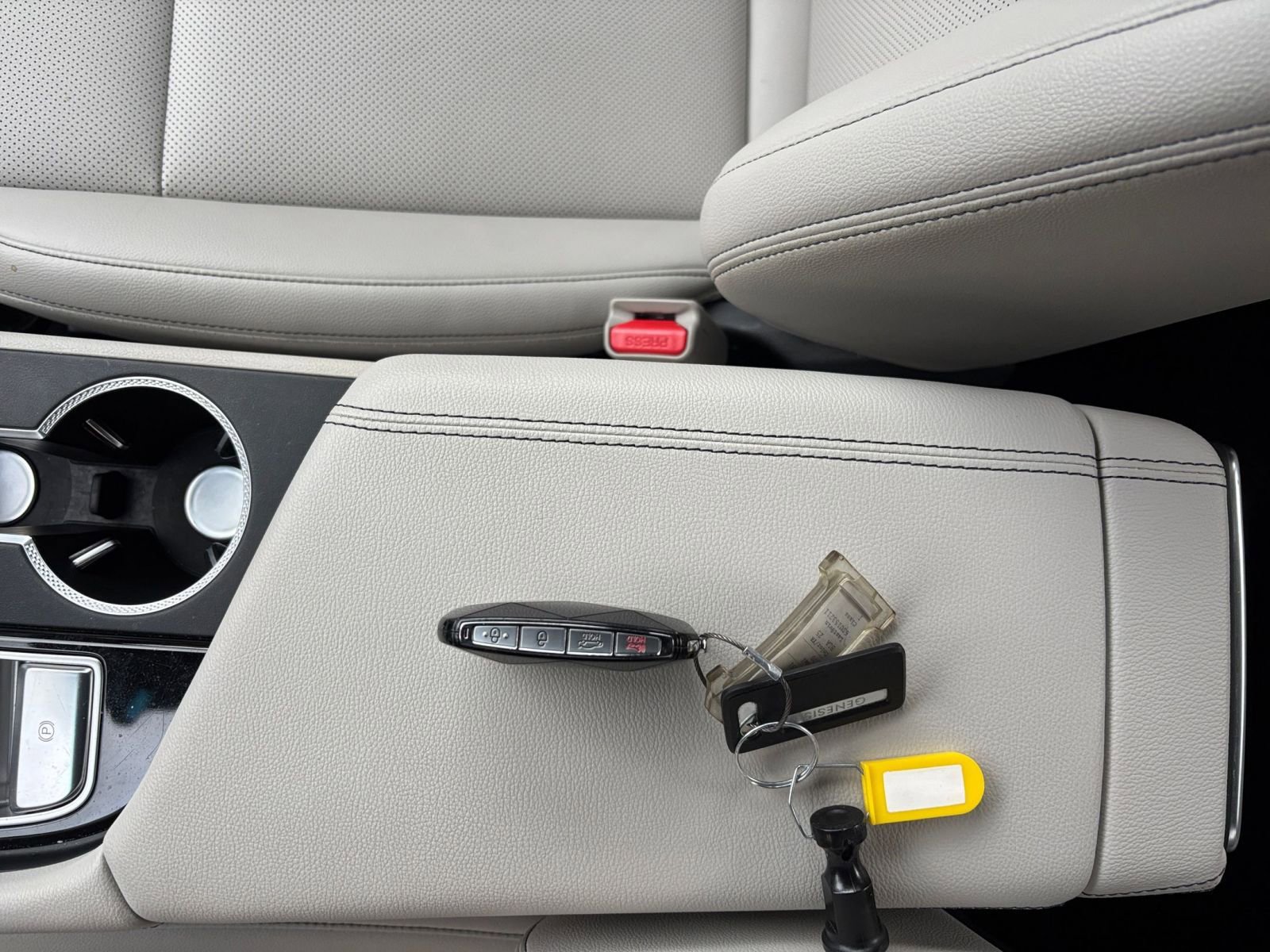 Thumbnail: 2025 Genesis G70 - 23