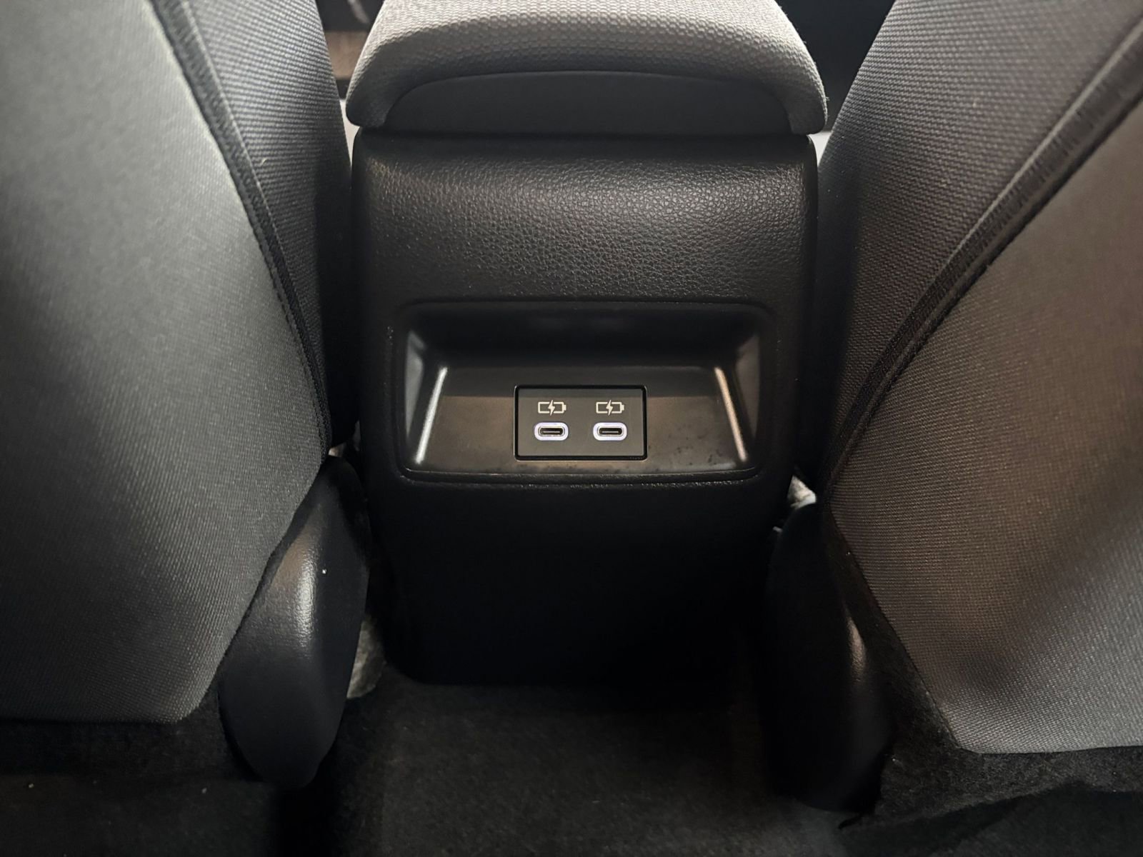 Thumbnail: 2025 Toyota Corolla - 23