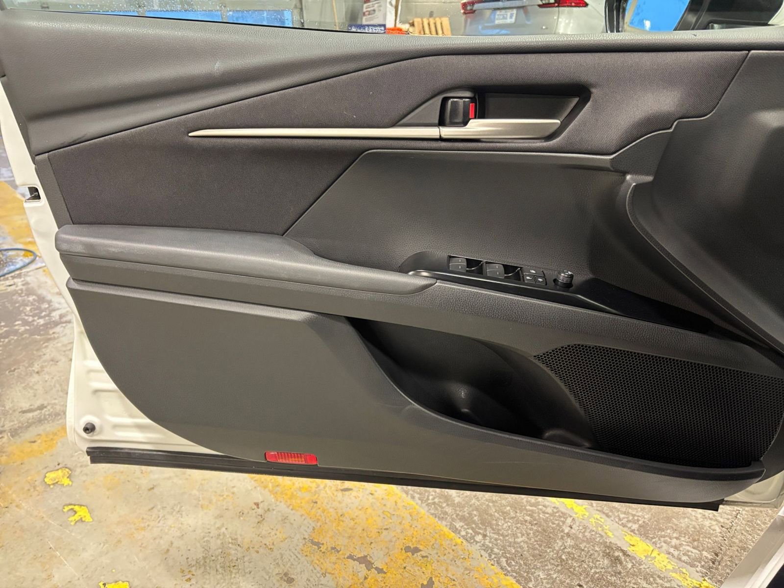 Thumbnail: 2025 Toyota Camry - 20