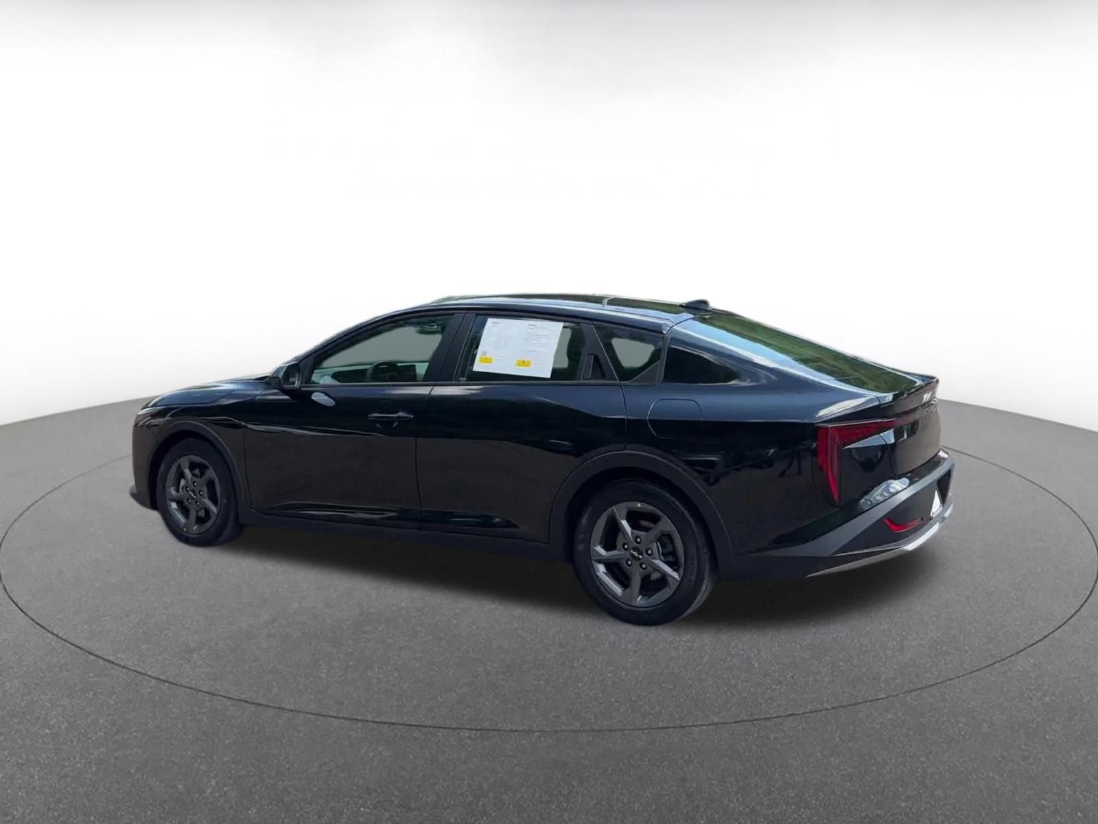 Thumbnail: 2025 Kia K4 - 10