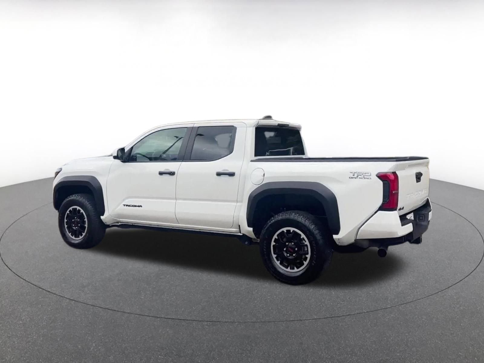 Thumbnail: 2025 Toyota Tacoma - 10