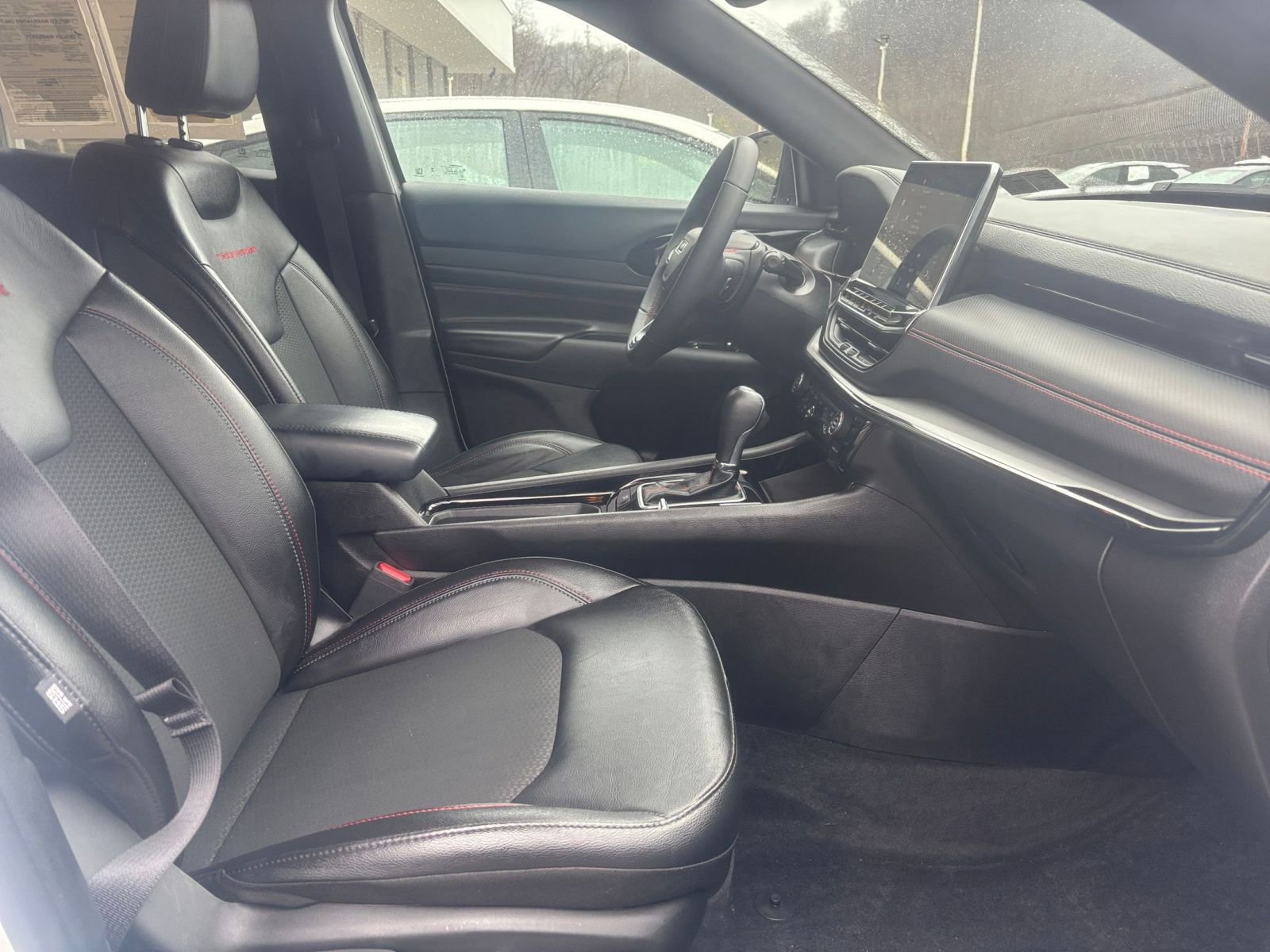 Thumbnail: 2025 Jeep Compass - 25