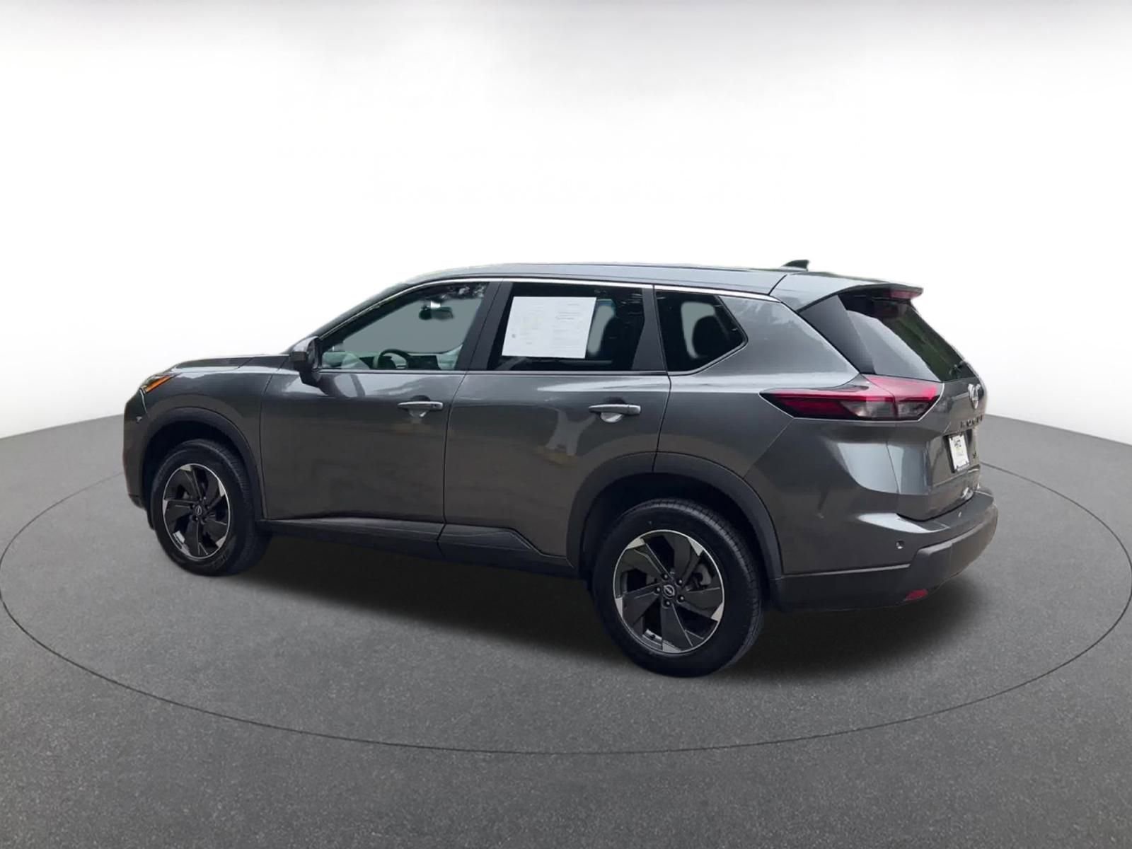 Thumbnail: 2024 Nissan Rogue - 10