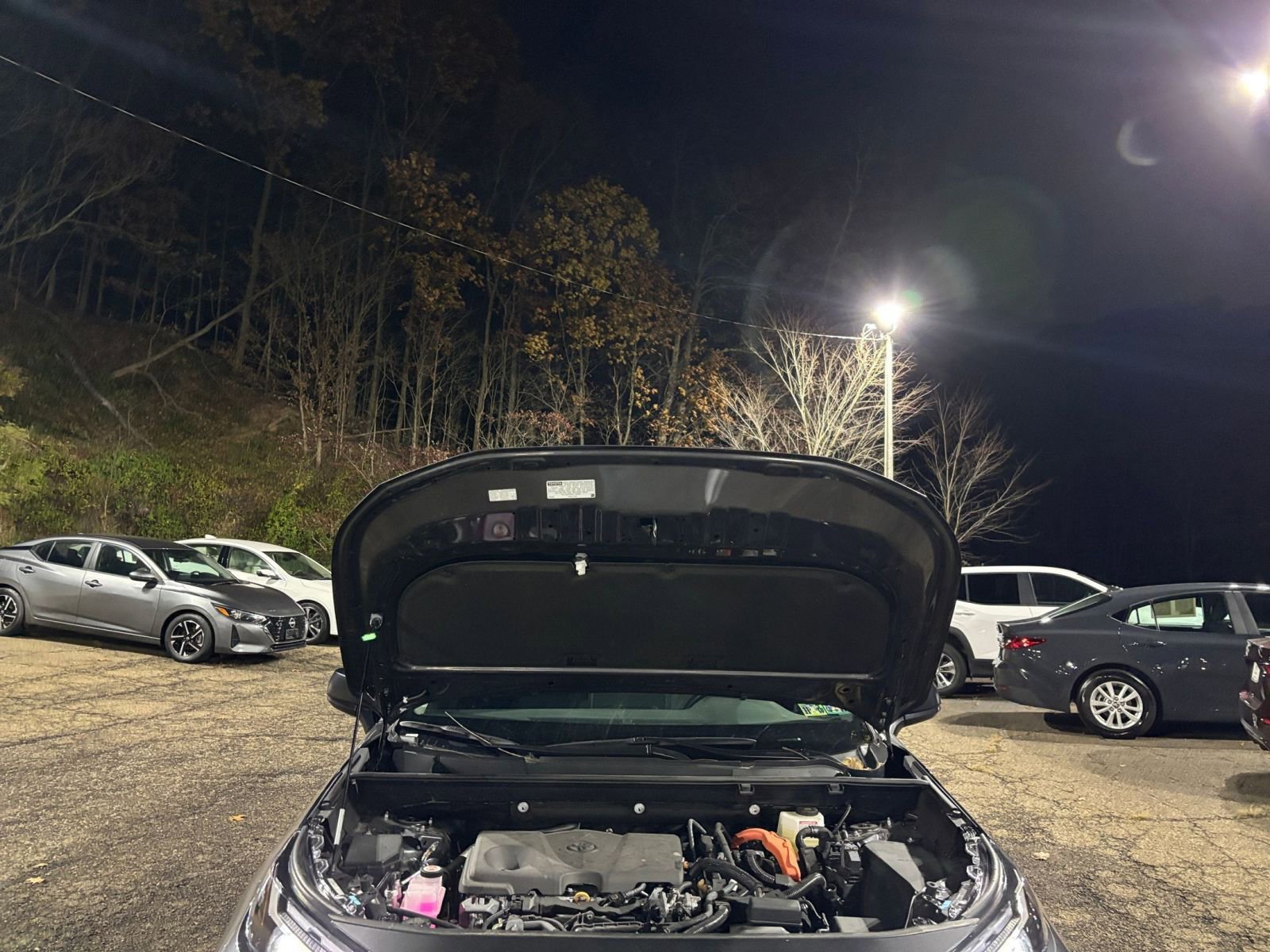 Thumbnail: 2025 Toyota RAV4 - 31