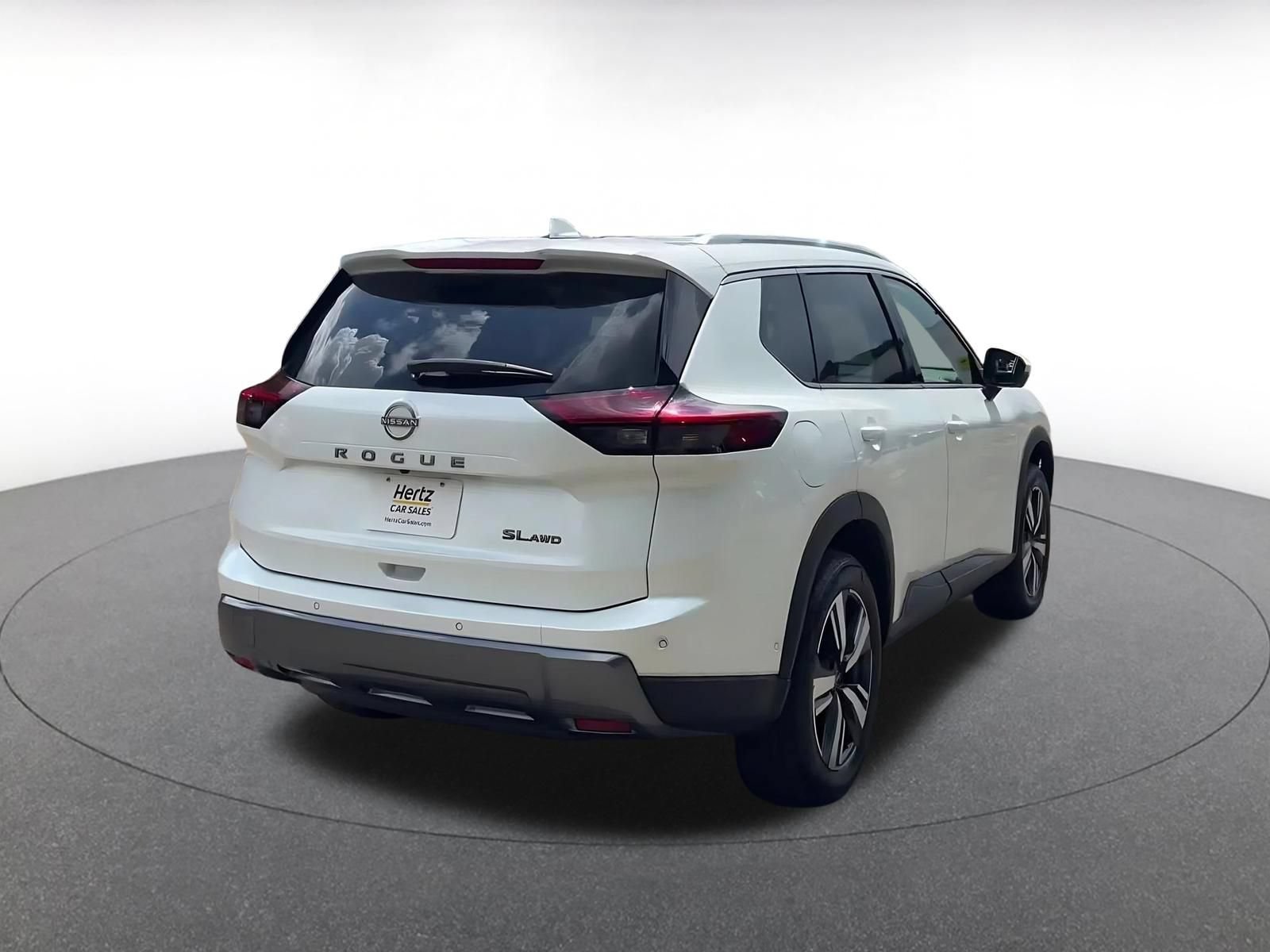Thumbnail: 2026 Nissan Rogue - 14