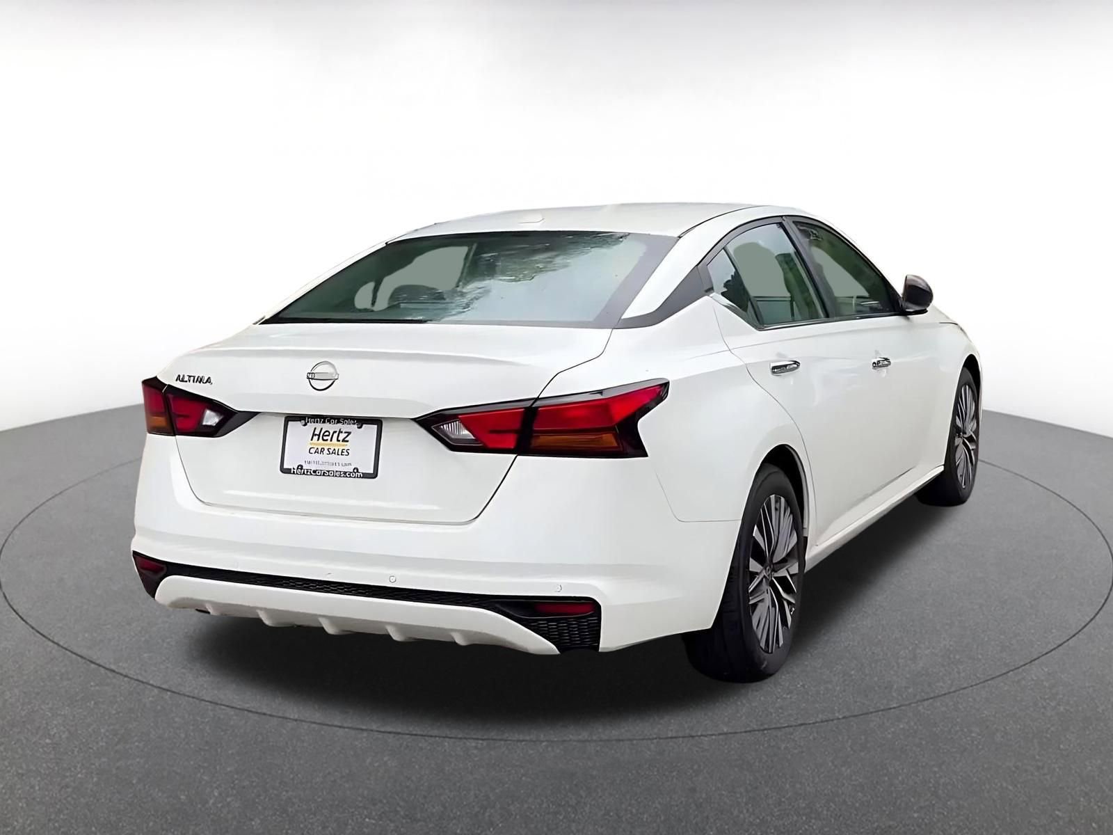 Thumbnail: 2025 Nissan Altima - 15