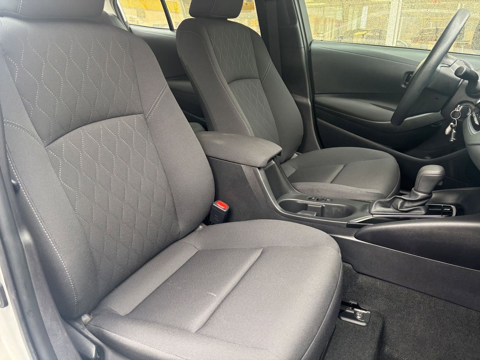 Thumbnail: 2025 Toyota Corolla - 25