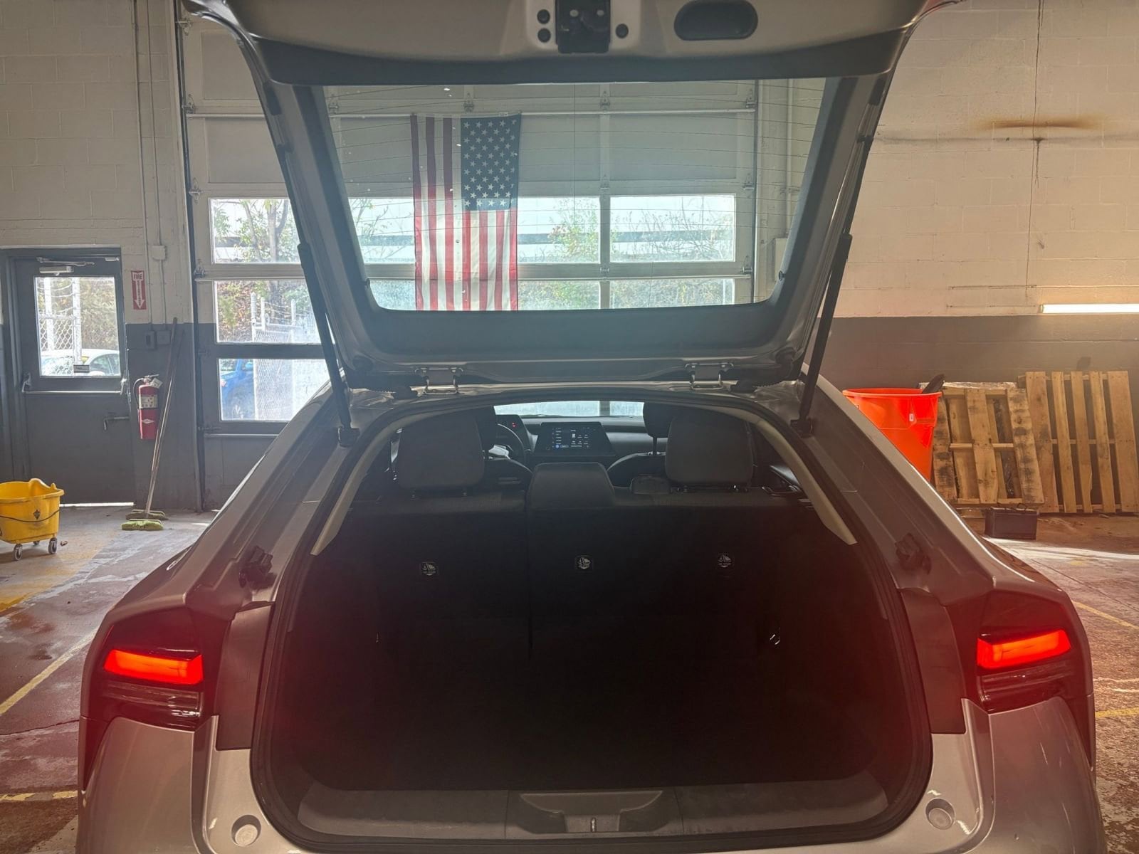 Thumbnail: 2025 Toyota Prius - 29