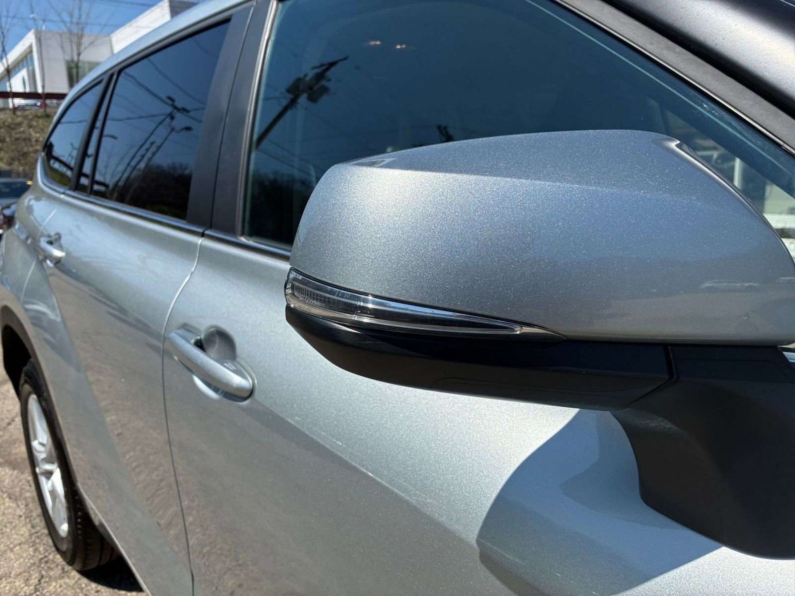 Thumbnail: 2025 Toyota Highlander - 21