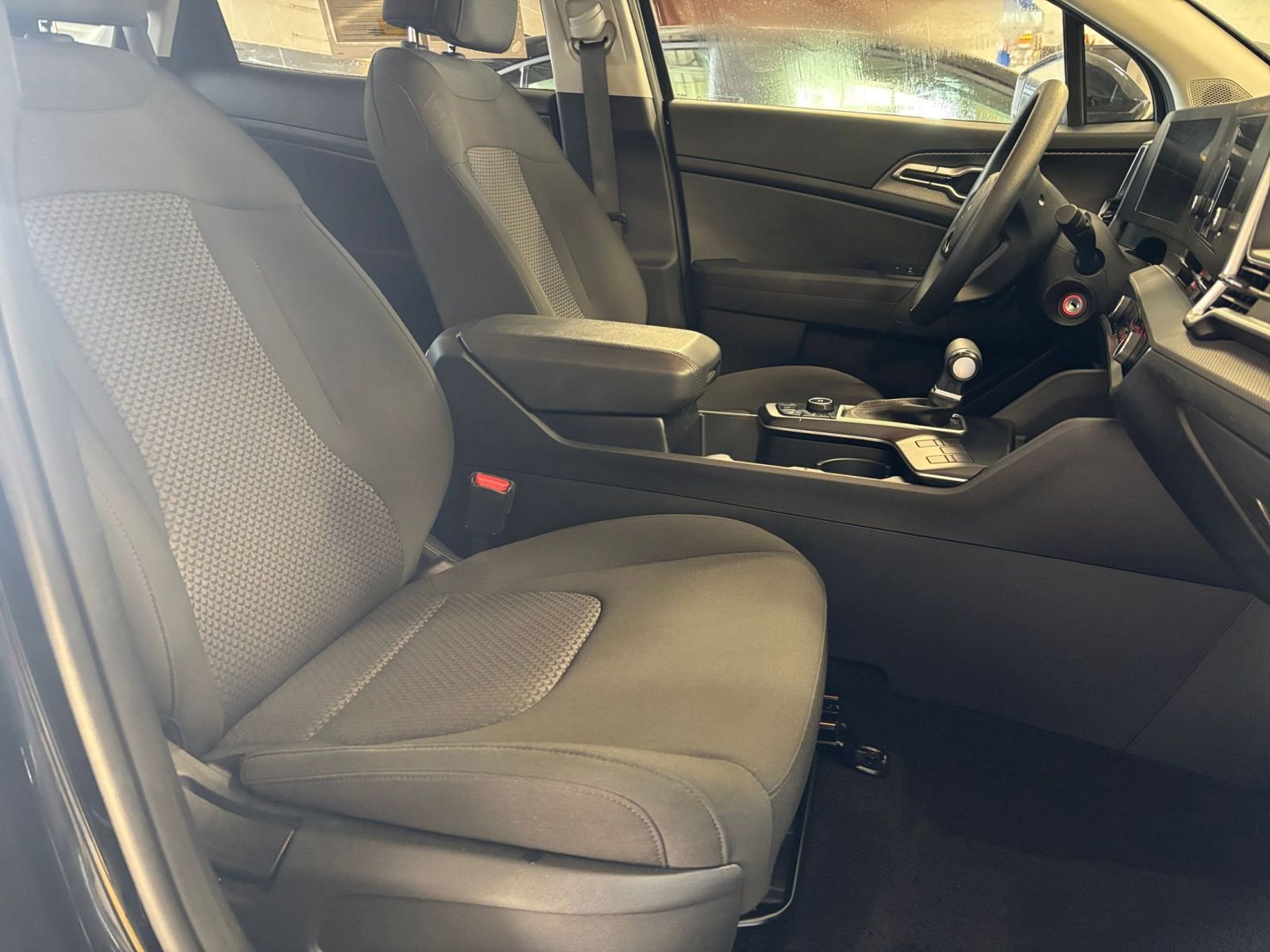 Thumbnail: 2025 Kia Sportage - 25