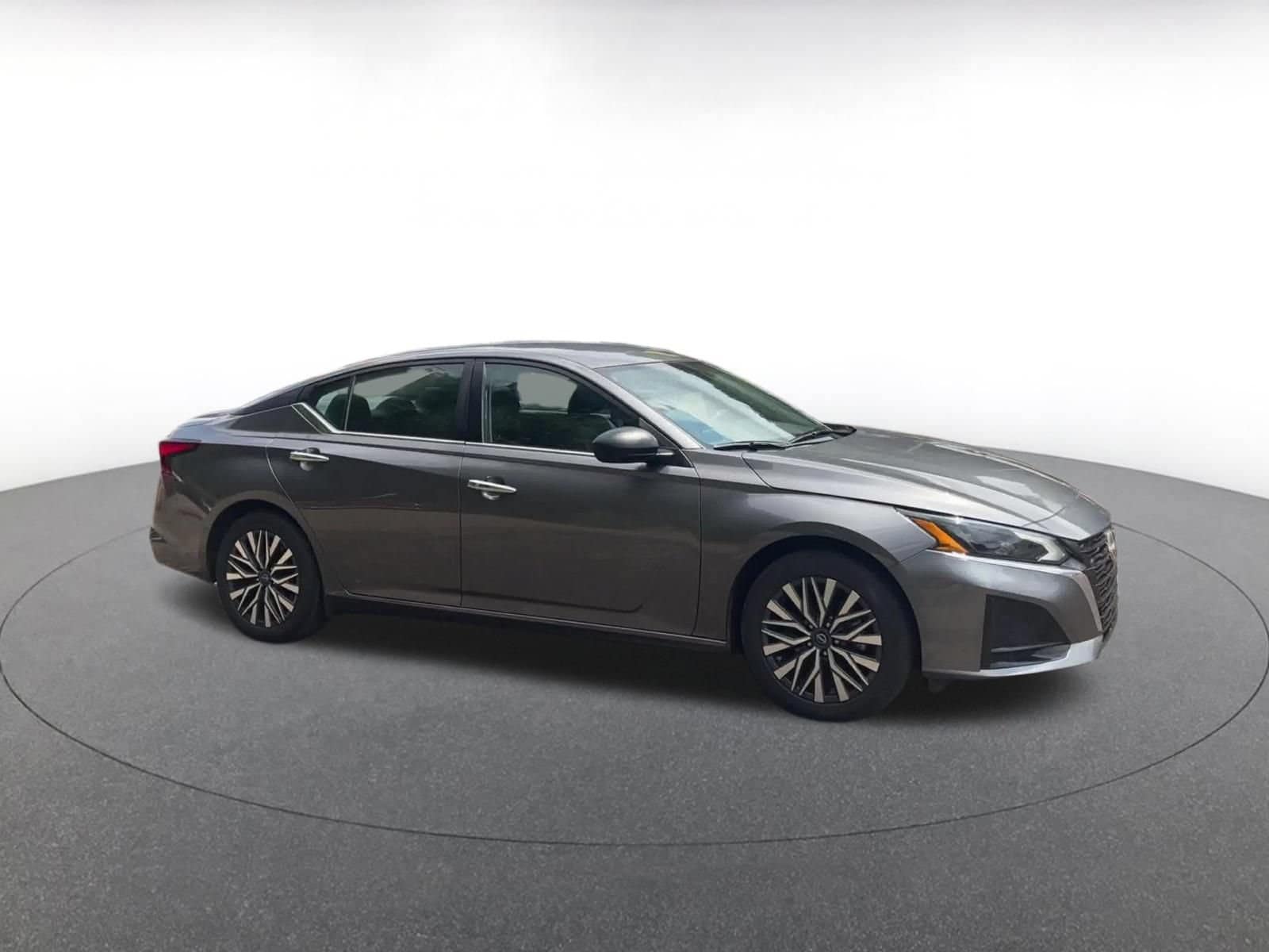 Thumbnail: 2025 Nissan Altima - 2