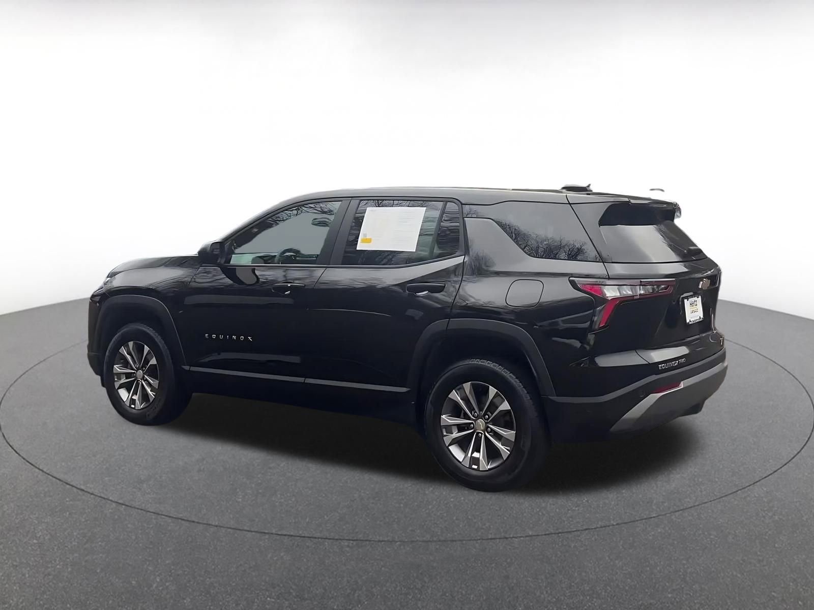 Thumbnail: 2025 Chevrolet Equinox - 10