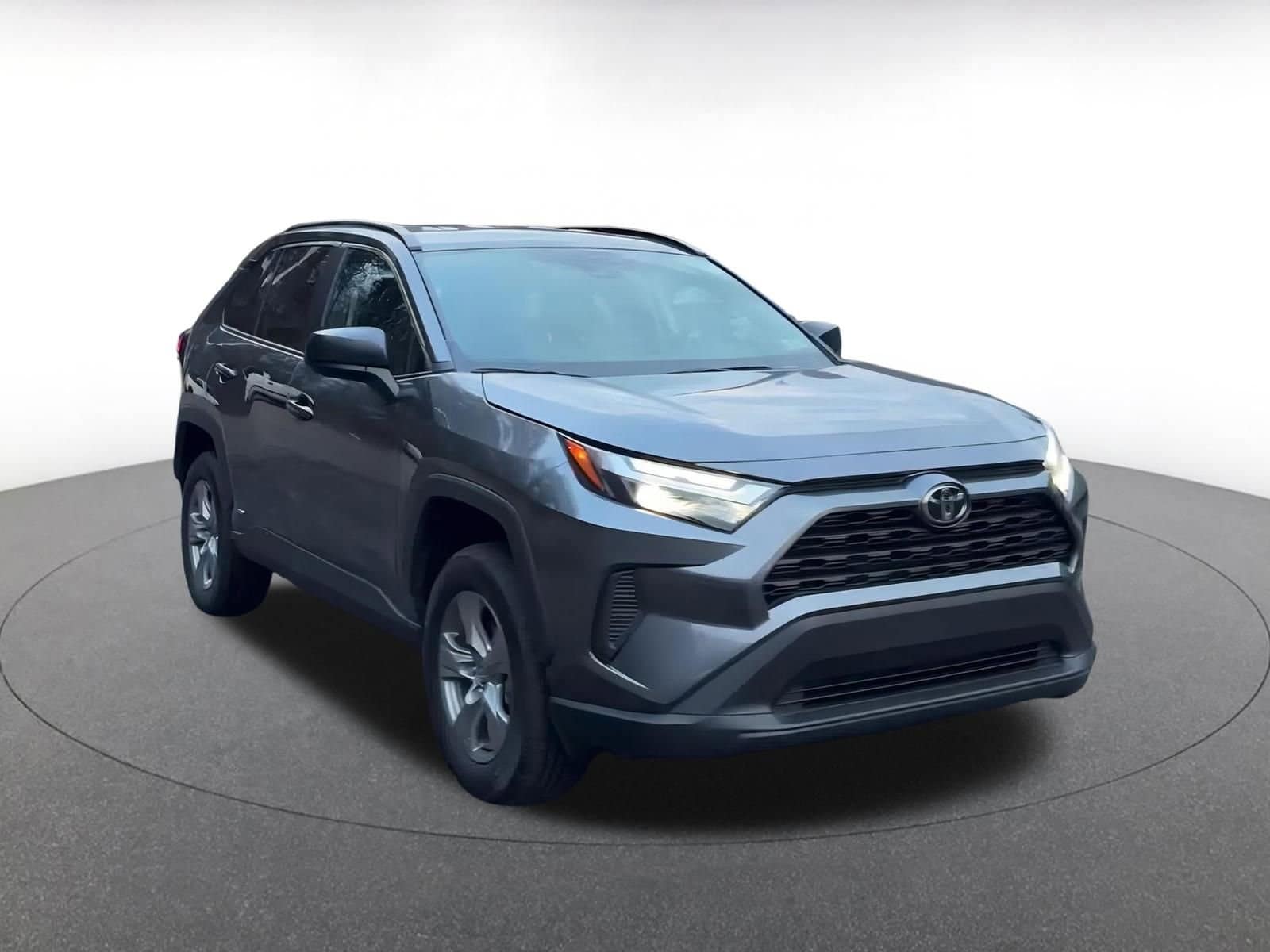 Thumbnail: 2025 Toyota RAV4 - 3